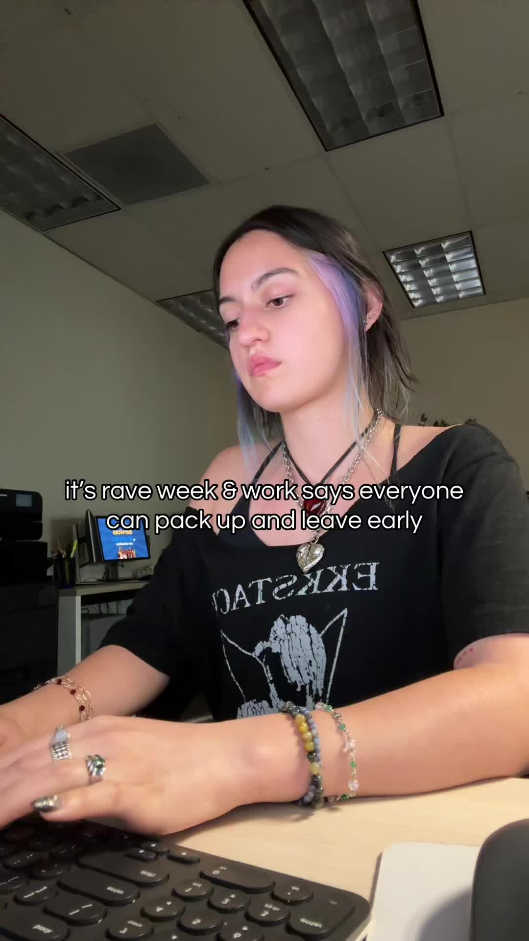 @・.・✫・