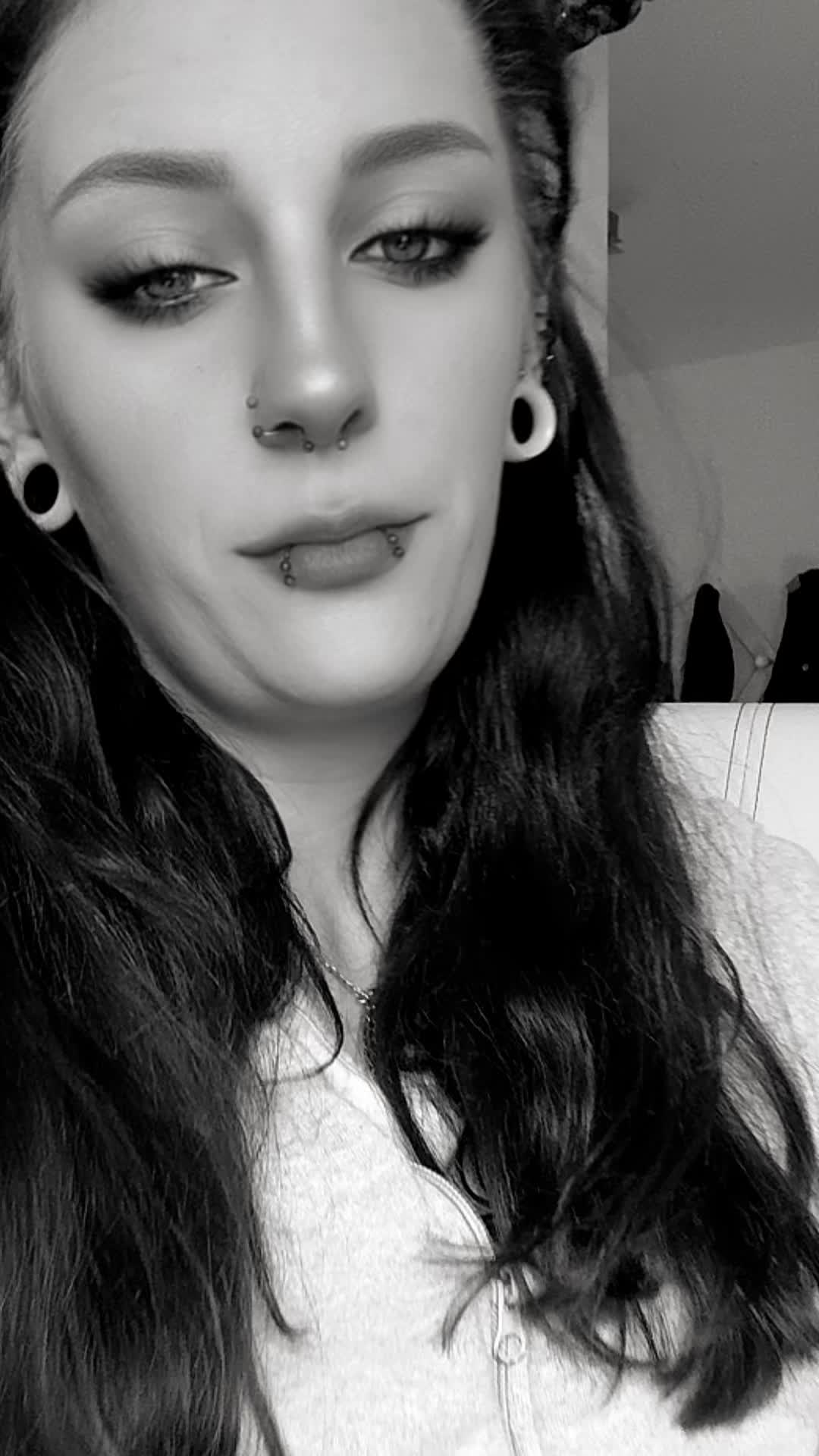 @rania.hng