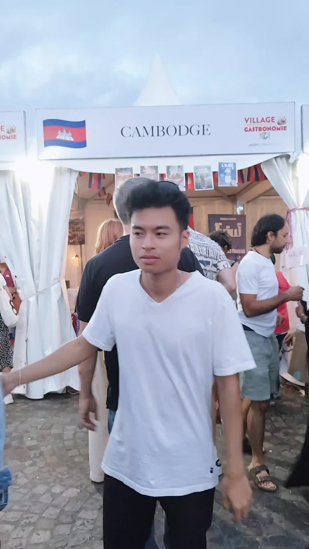 @Victor🇰🇭🇫🇷