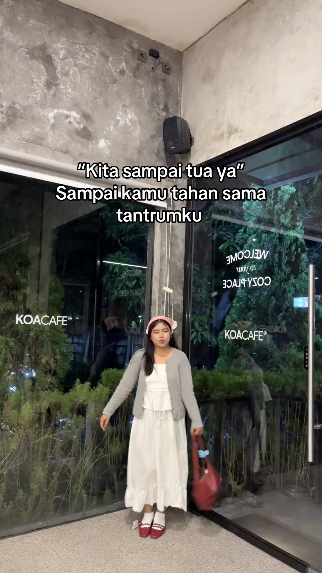 @Sasniaafff