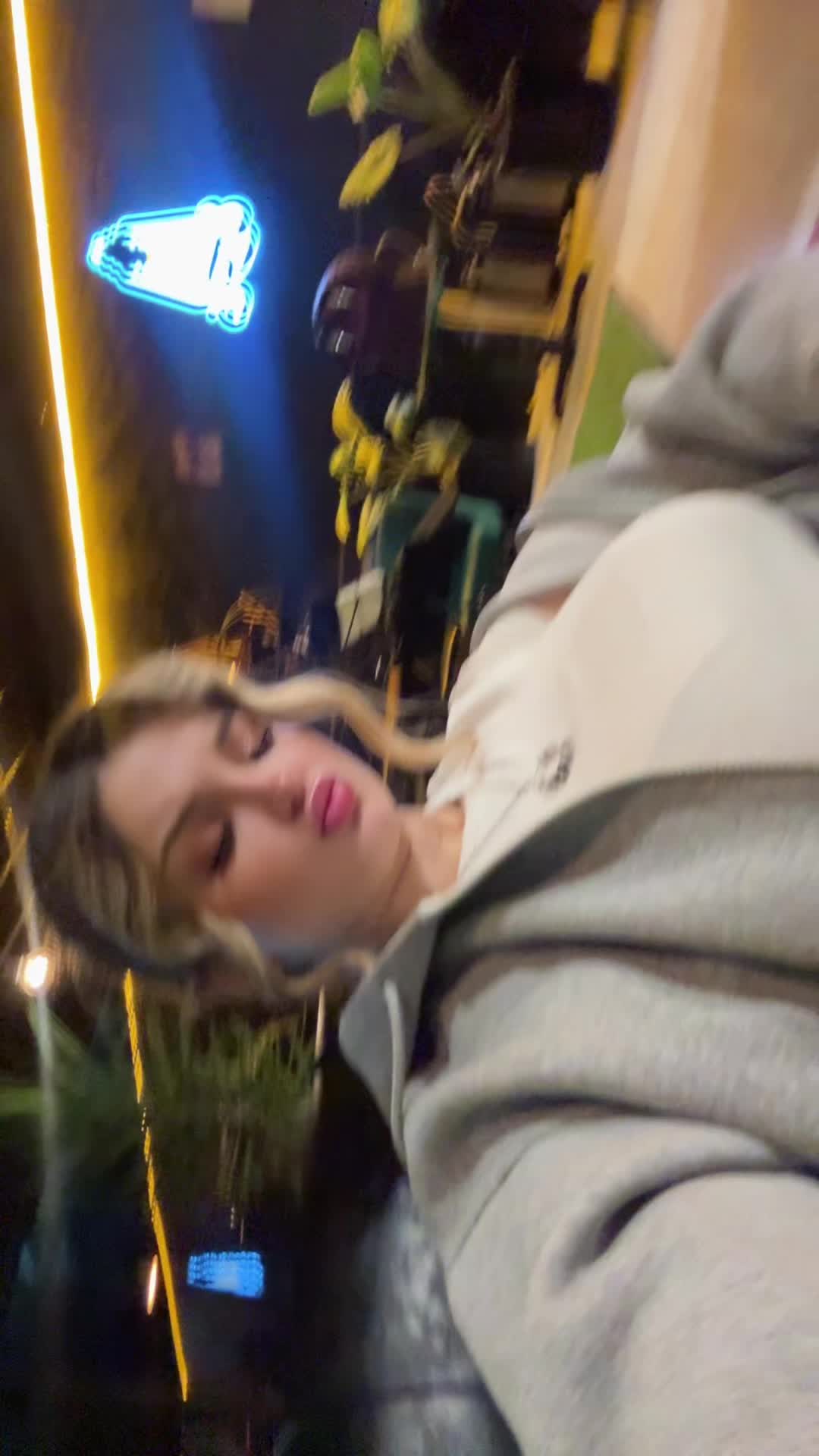 @Anahitaque