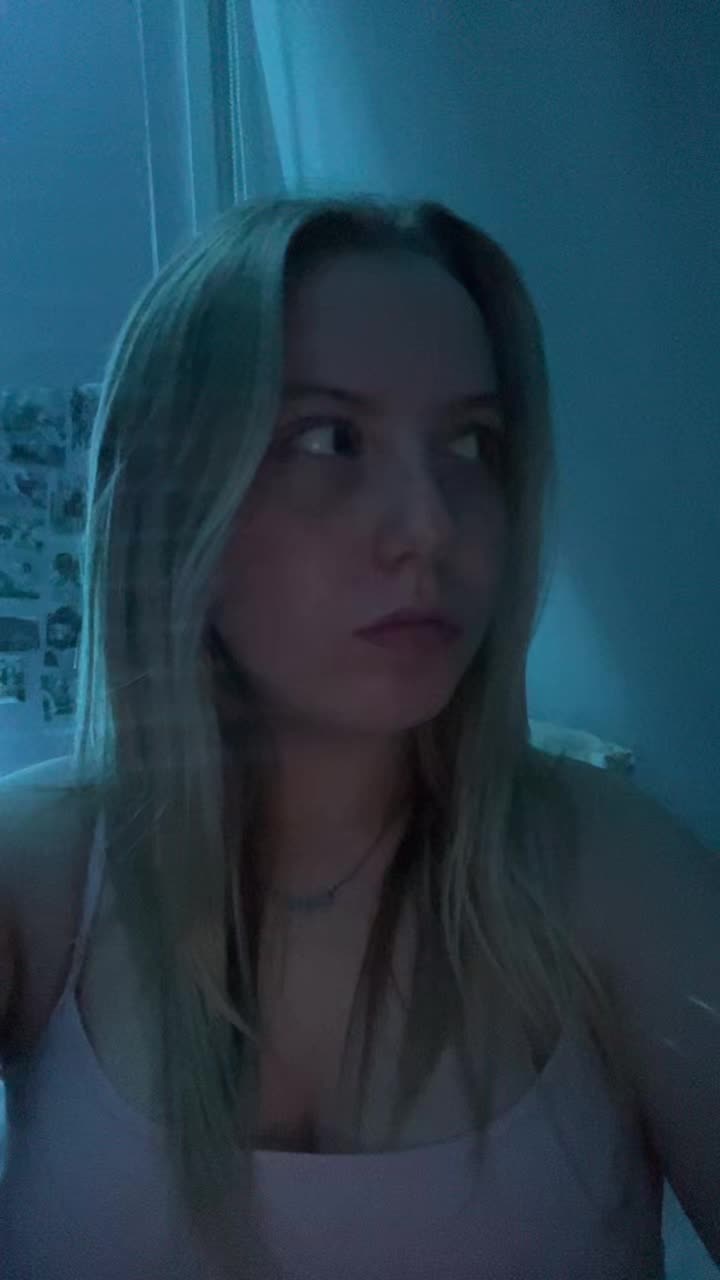 @𝐁𝐥𝐨𝐧𝐝𝐢𝐢😉❤️
