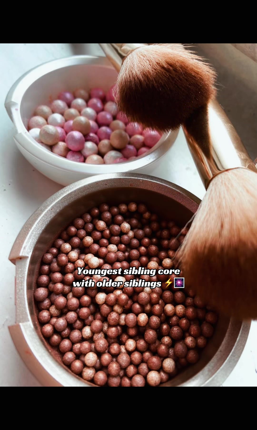 @🦄