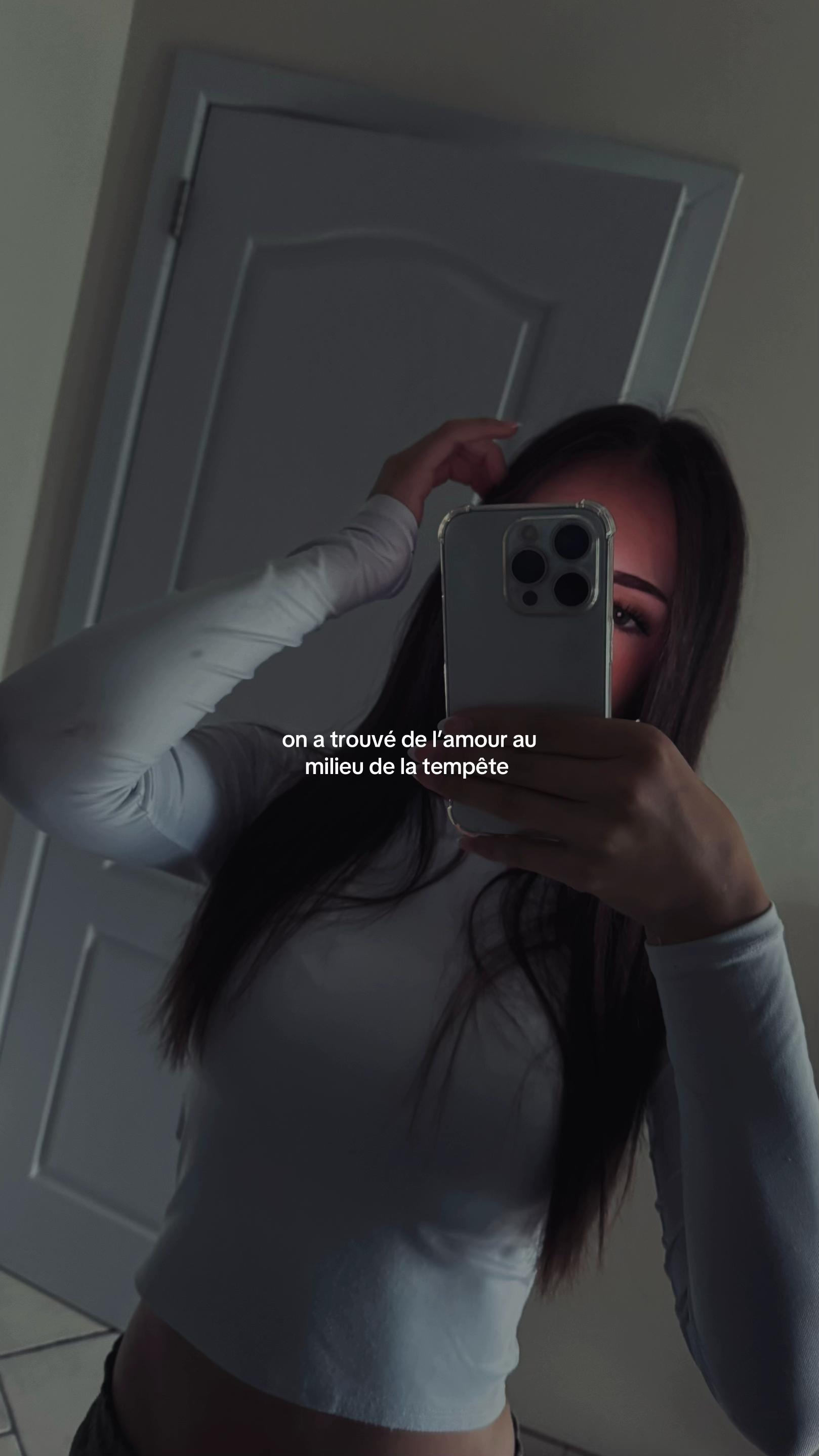@𝐟𝐥𝐚𝐯𝐢𝐞