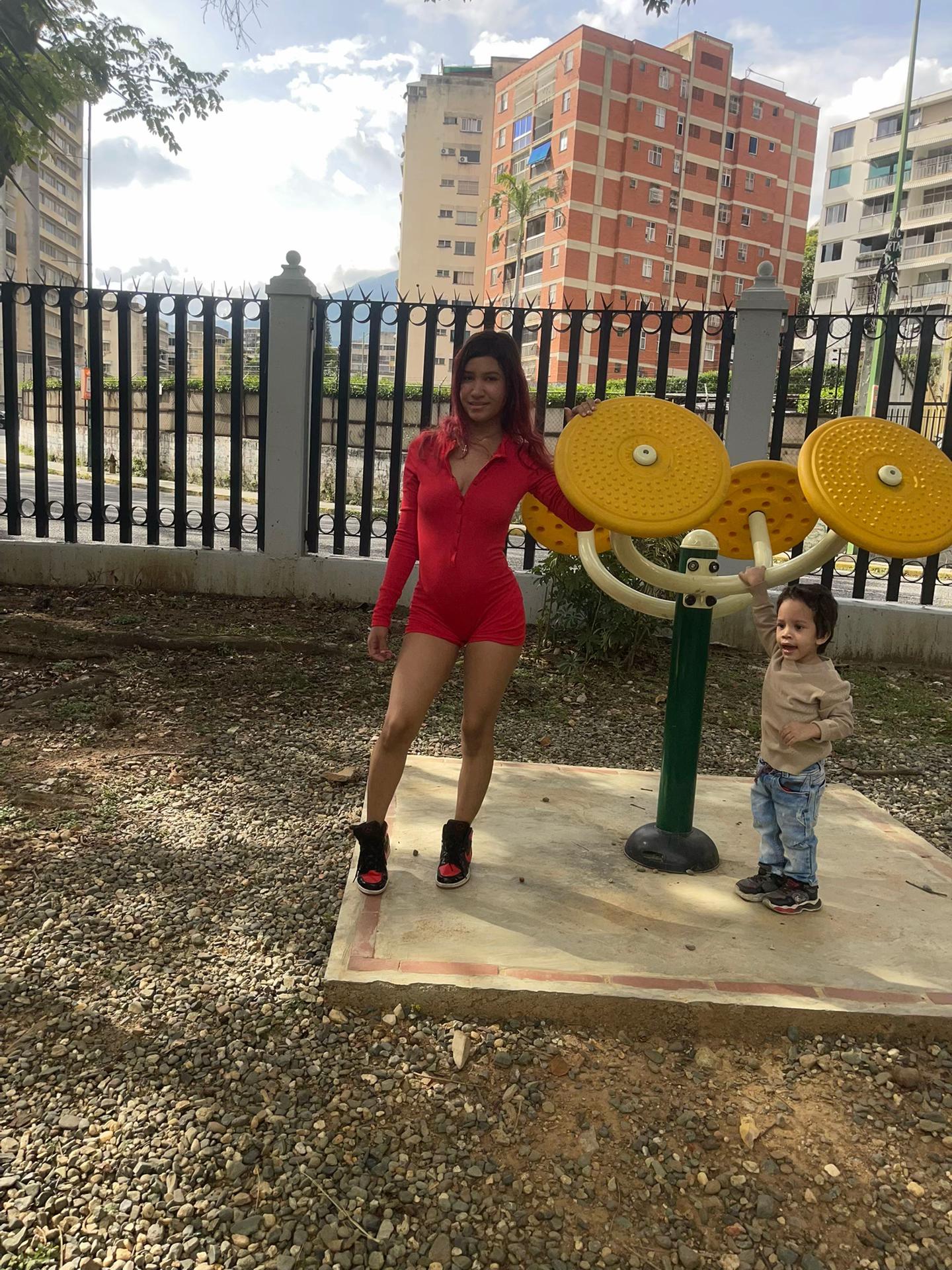 @Barbi Michell🚂💜