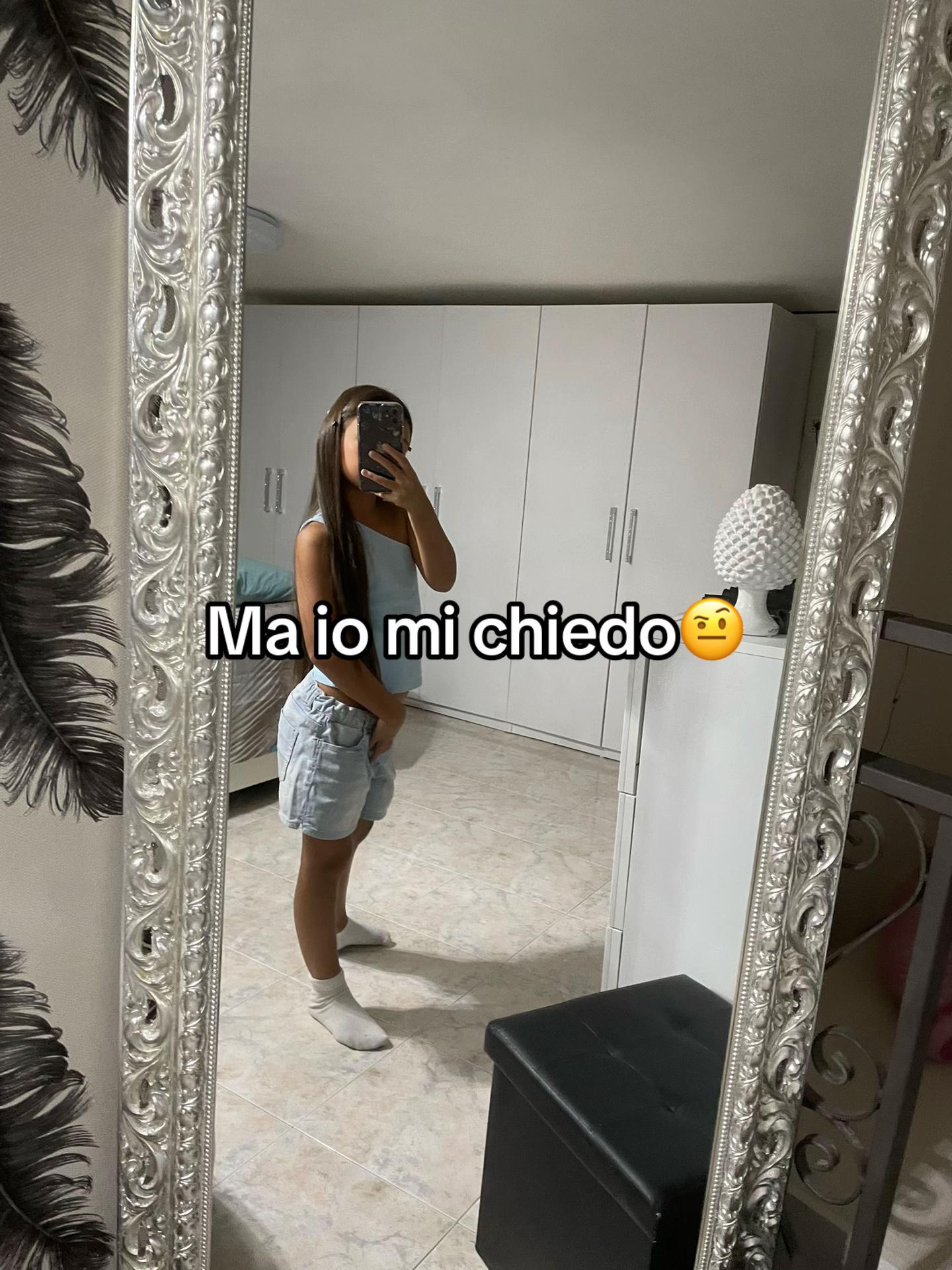 @𝒟ℯ𝓈𝒾 𝒹ℯ𝓈𝓉ℯ𝒻𝒶𝓃ℴ😍😜