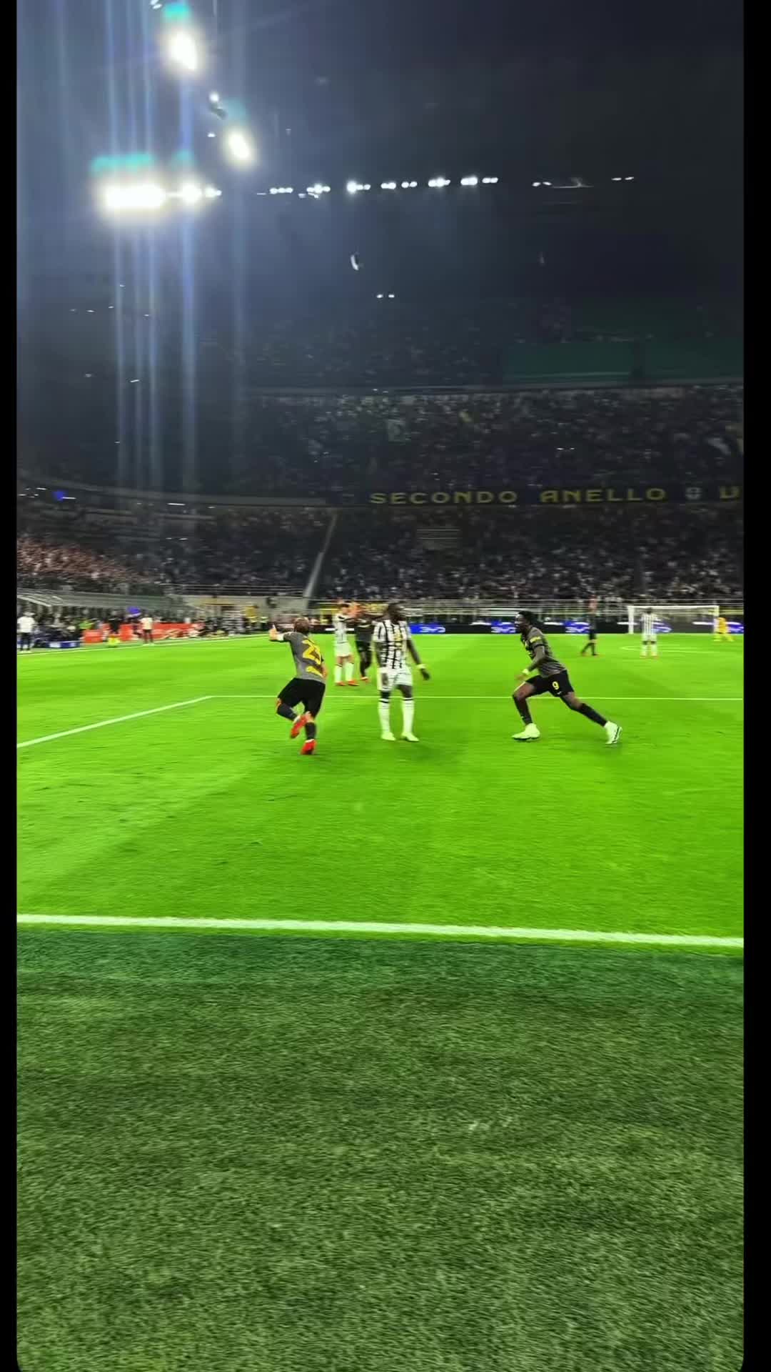 @Nico_Bare23🖤💙