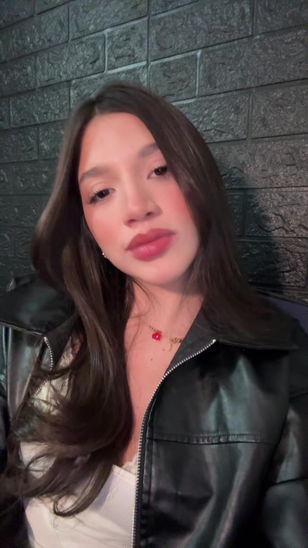 @Anita🧍🏻&zwj;♀️