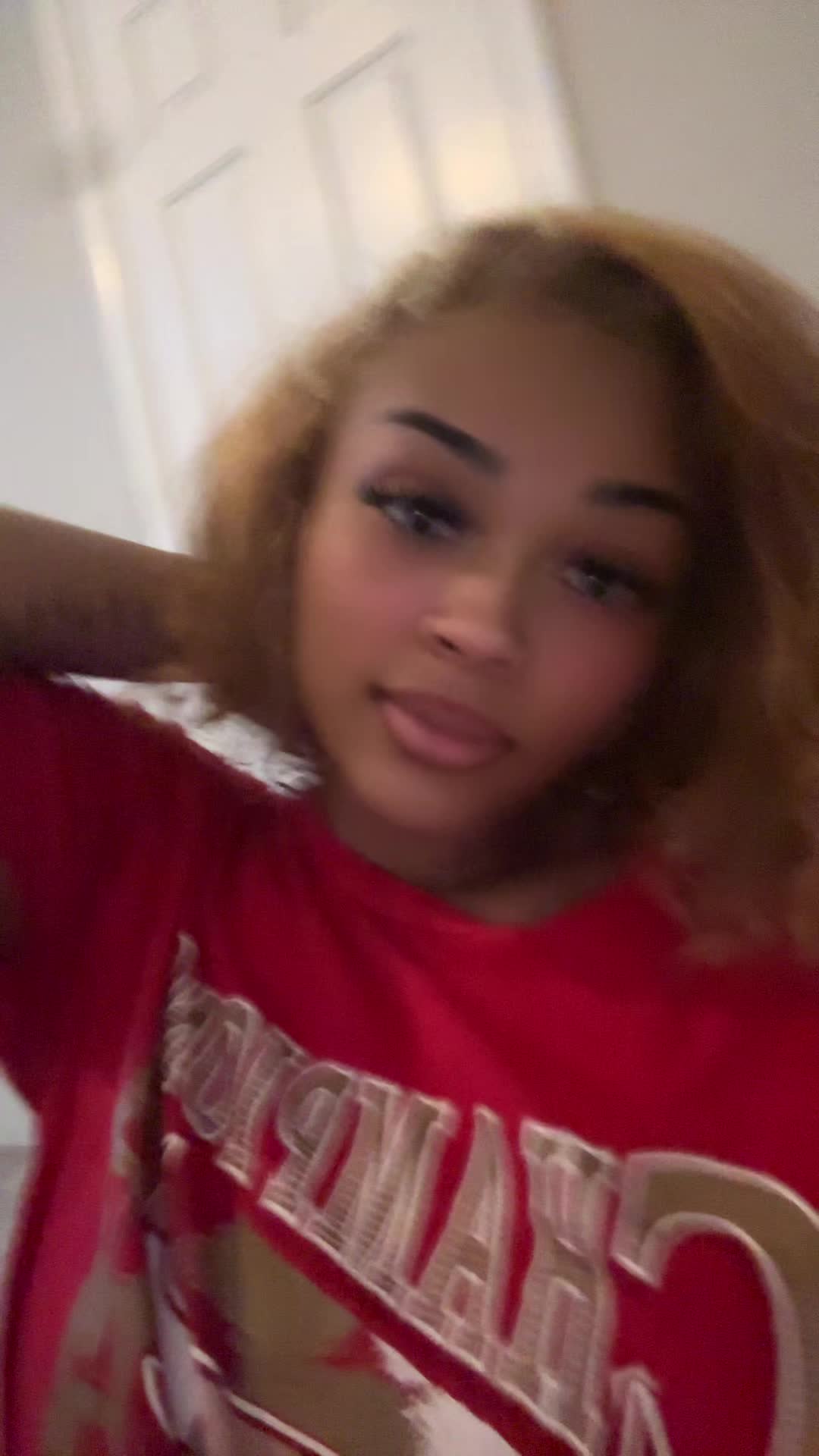 @Prettylittlethang_