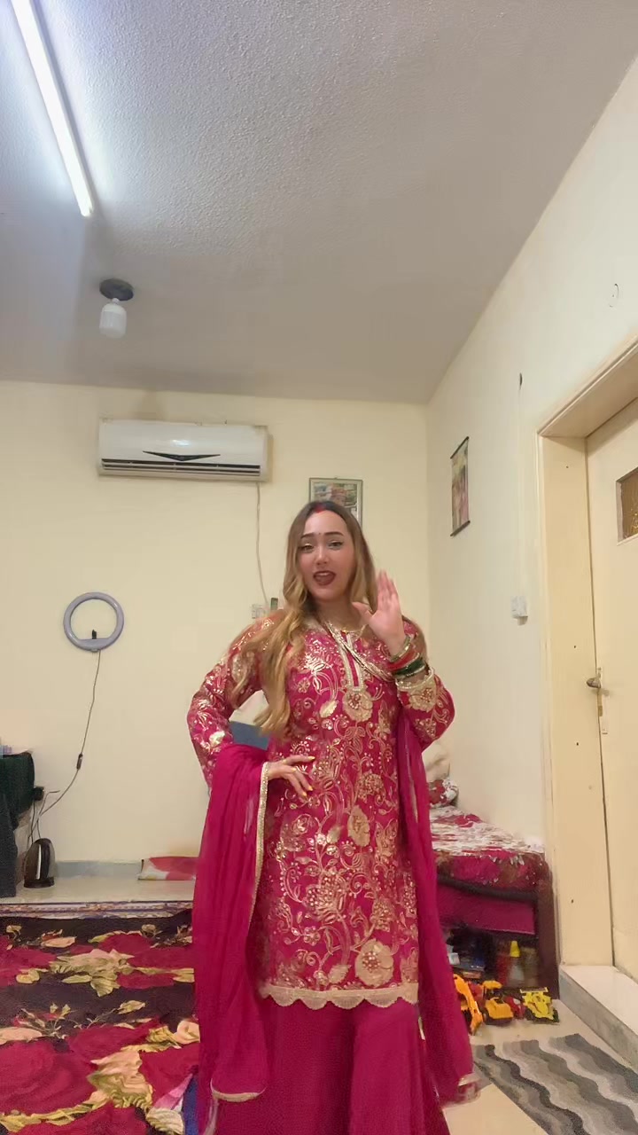 @Sabina queen 👸🥰❤️