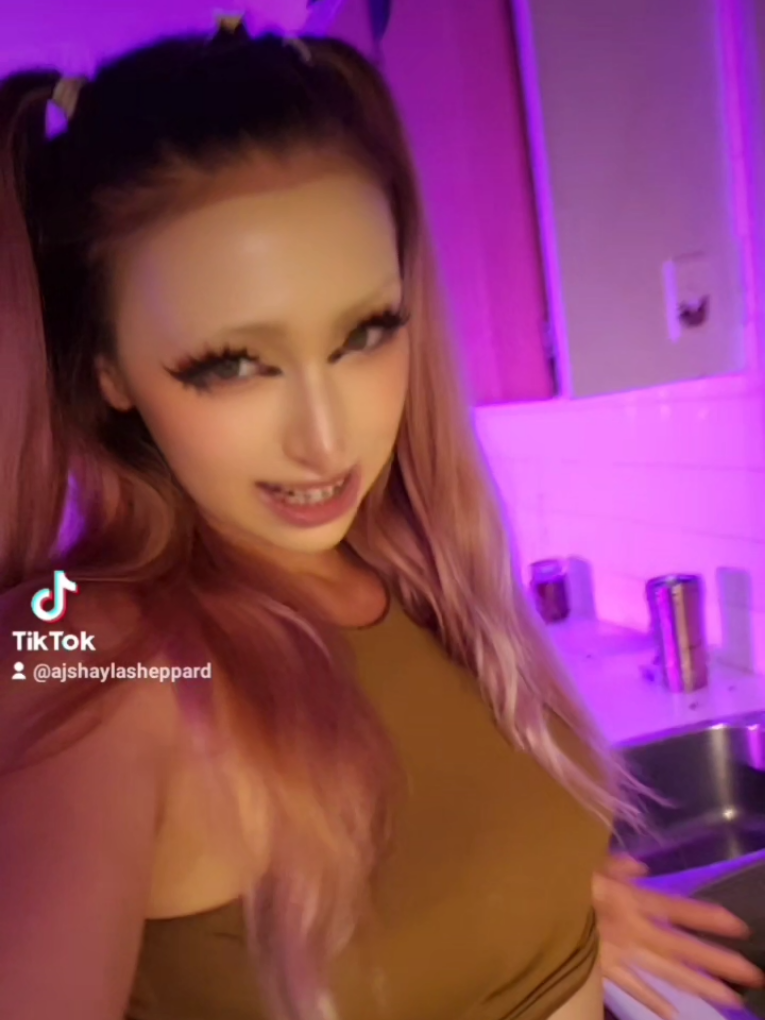 @Ajshaylasheppard🍭😊🍭😙