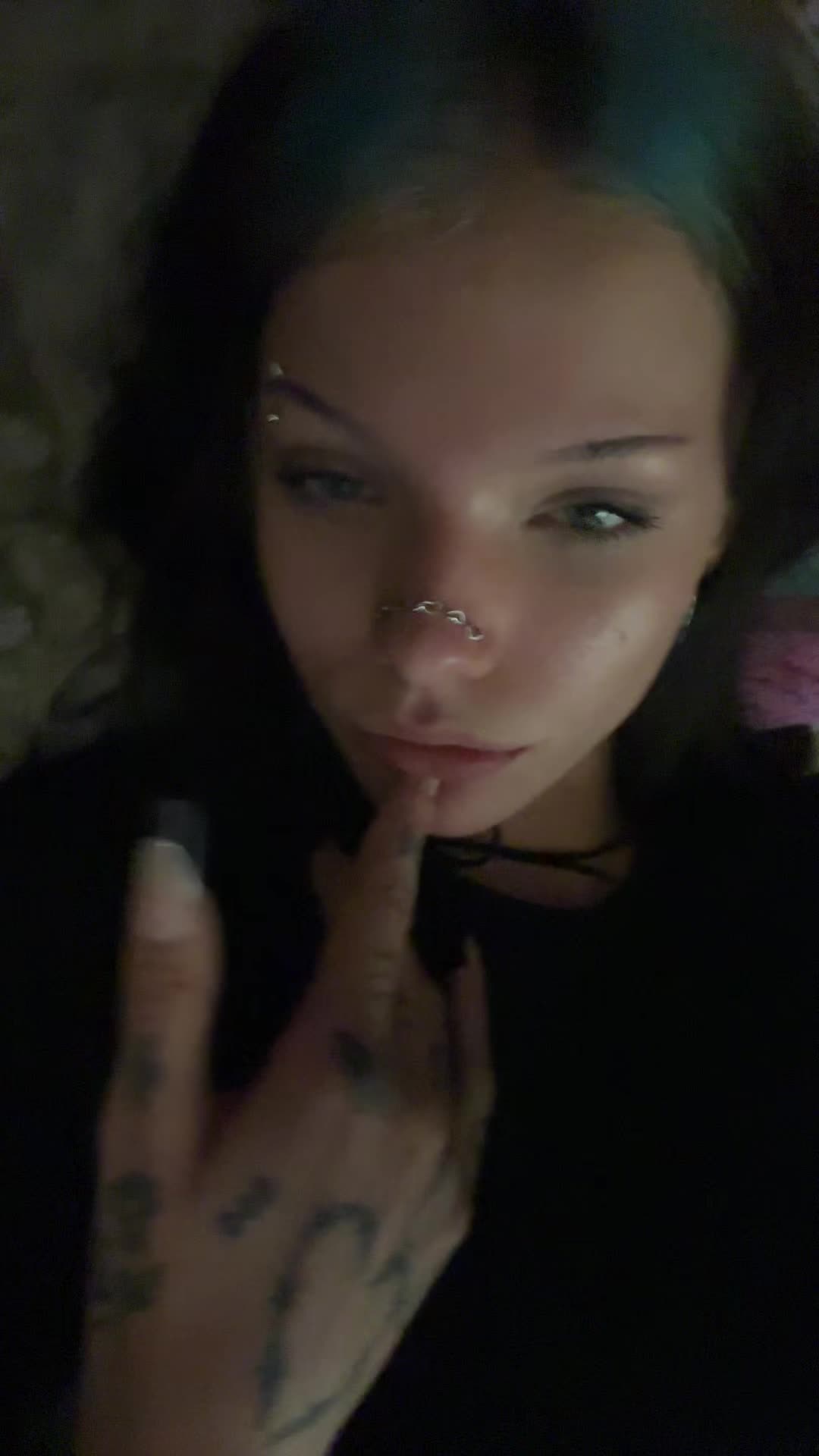 @<3
