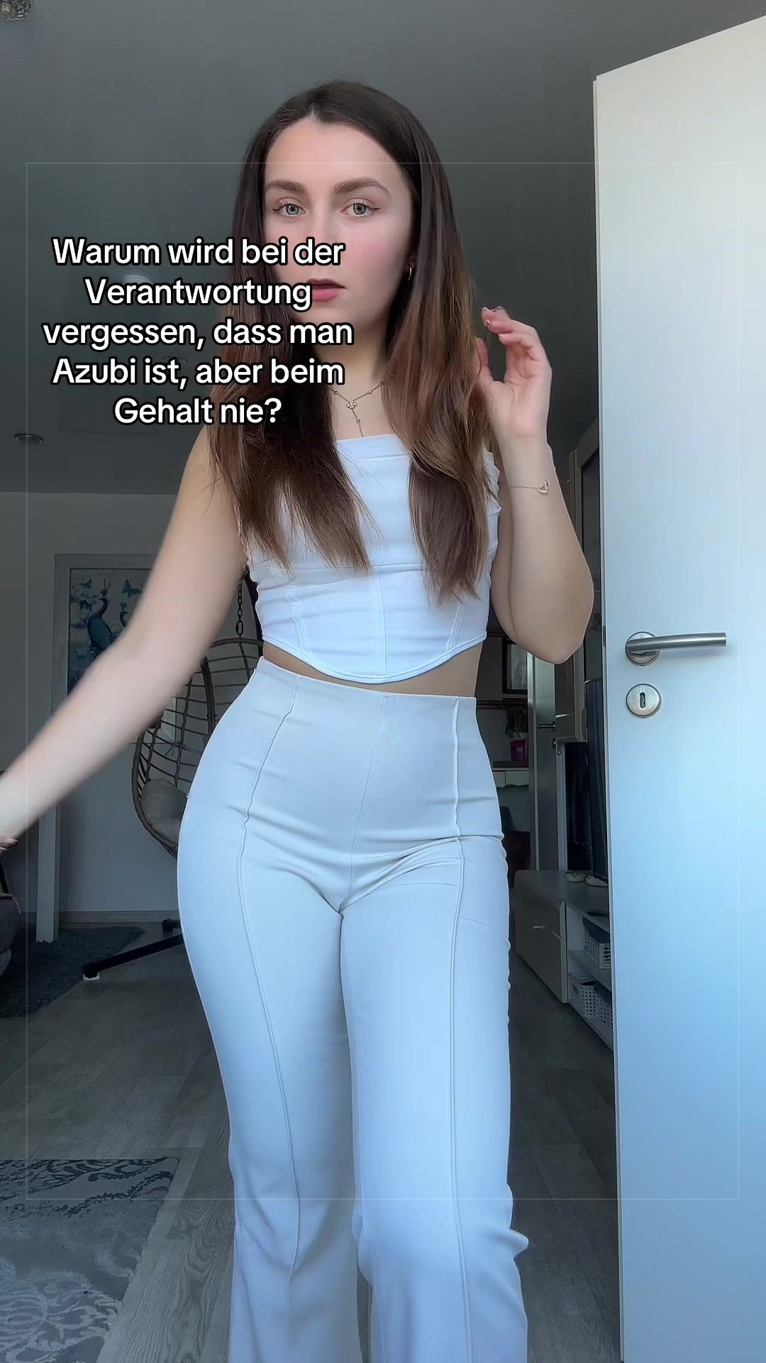 @Leonie