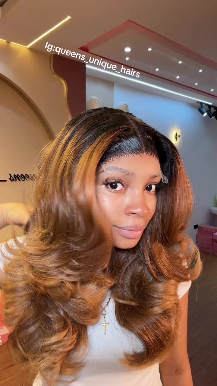 @Queens_unique_hairs