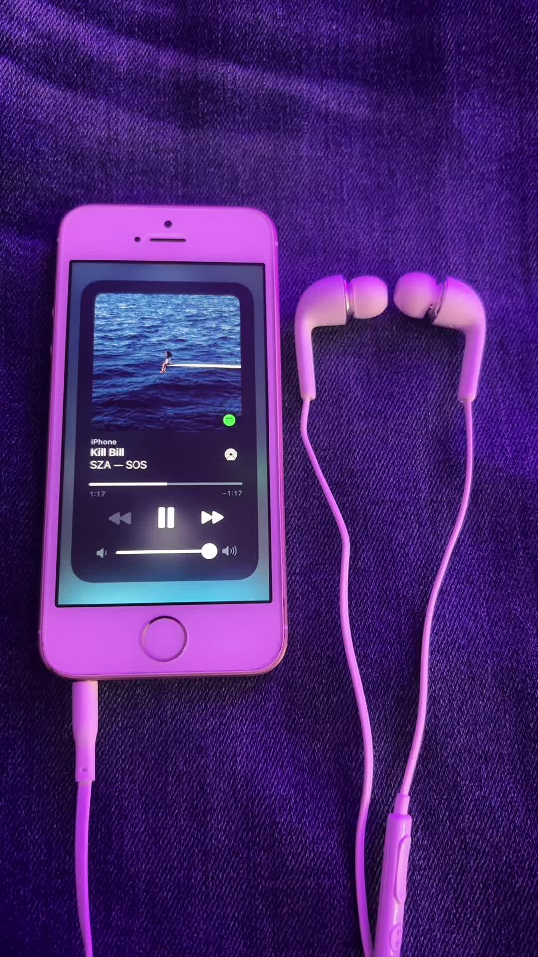@𖣂
