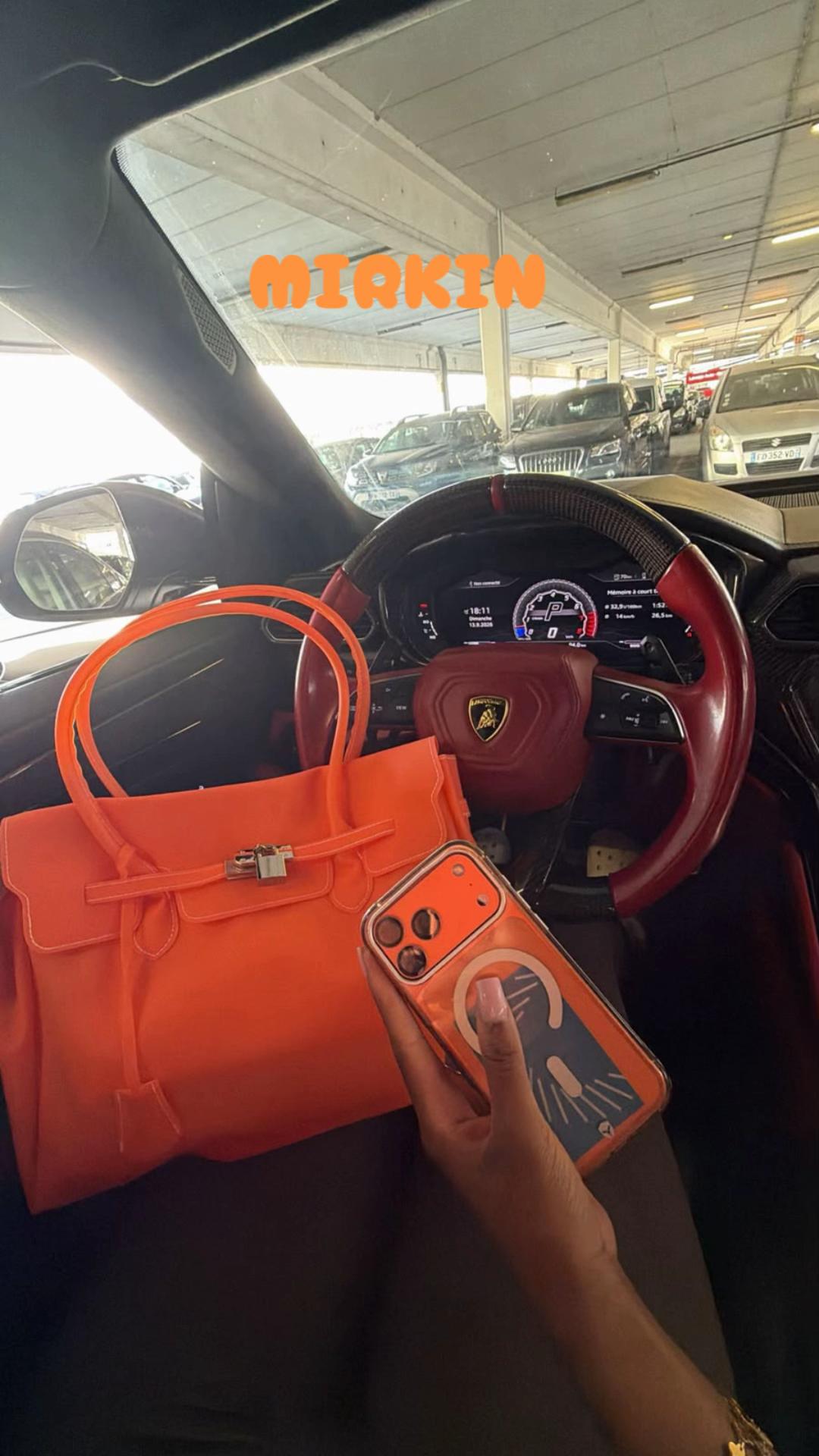 @M I R K I N  💕👜