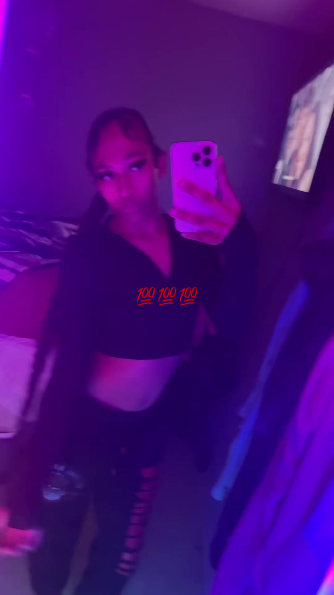 @Tee