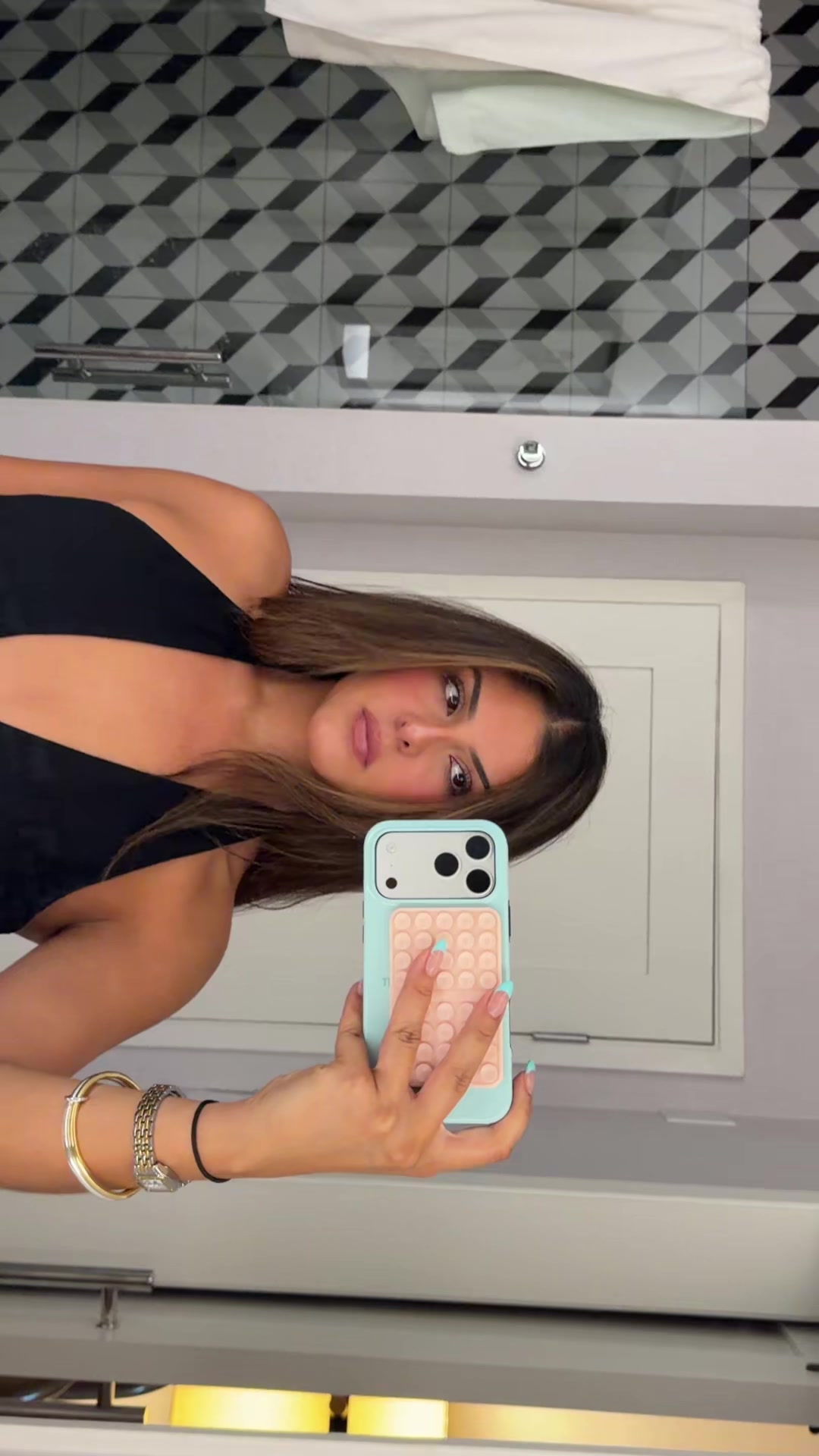 @chantelleb