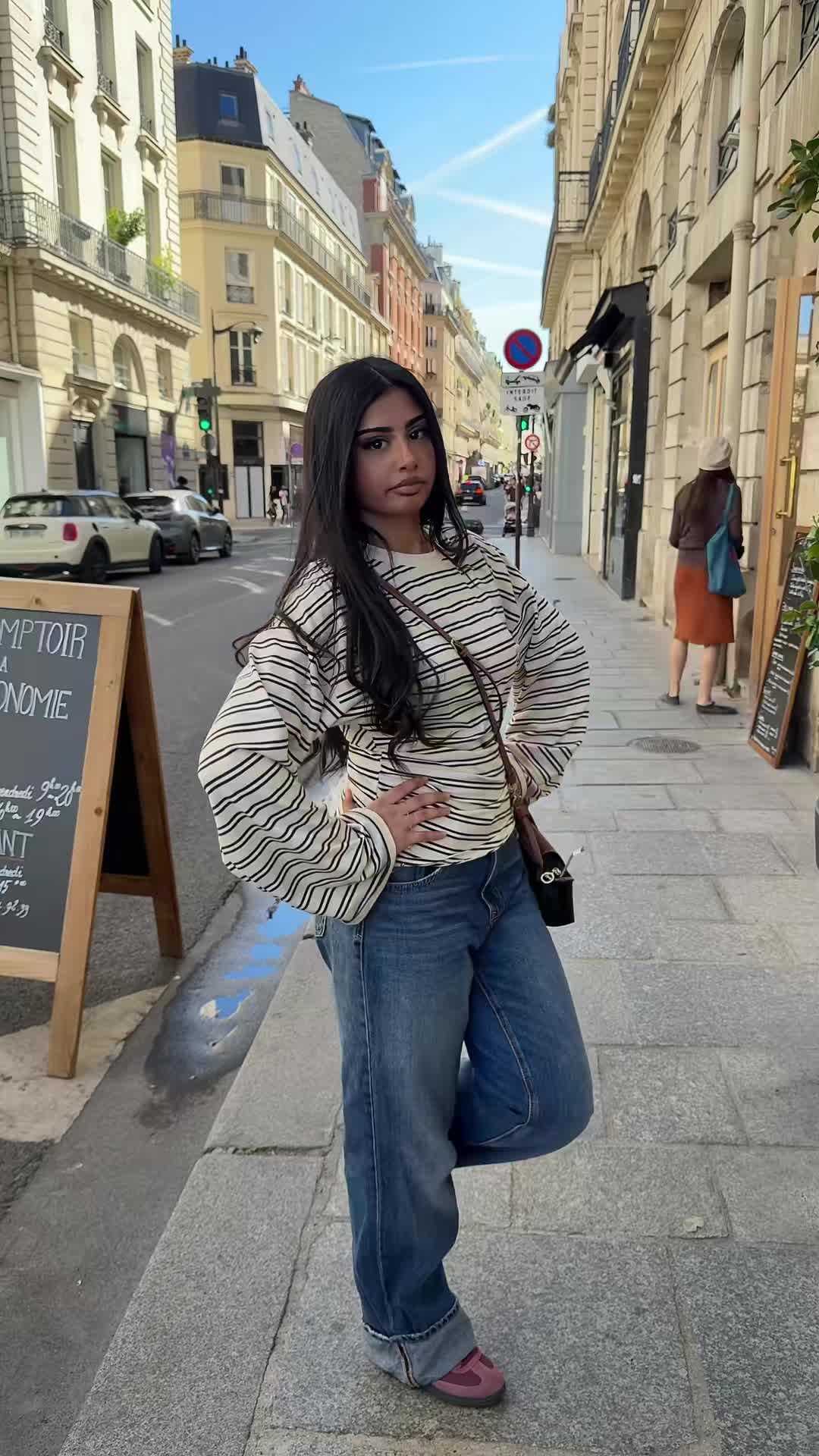 @𝟐𝟕. ♛