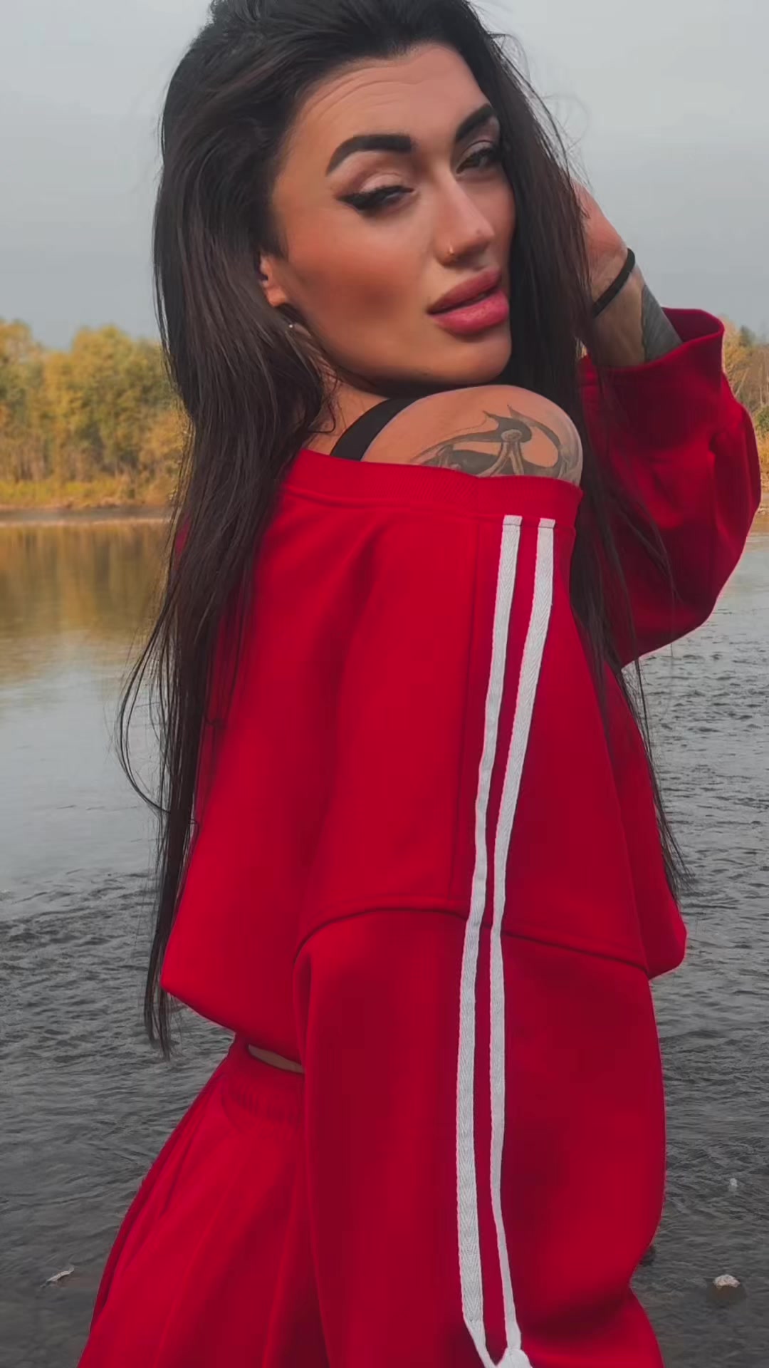 @Тина