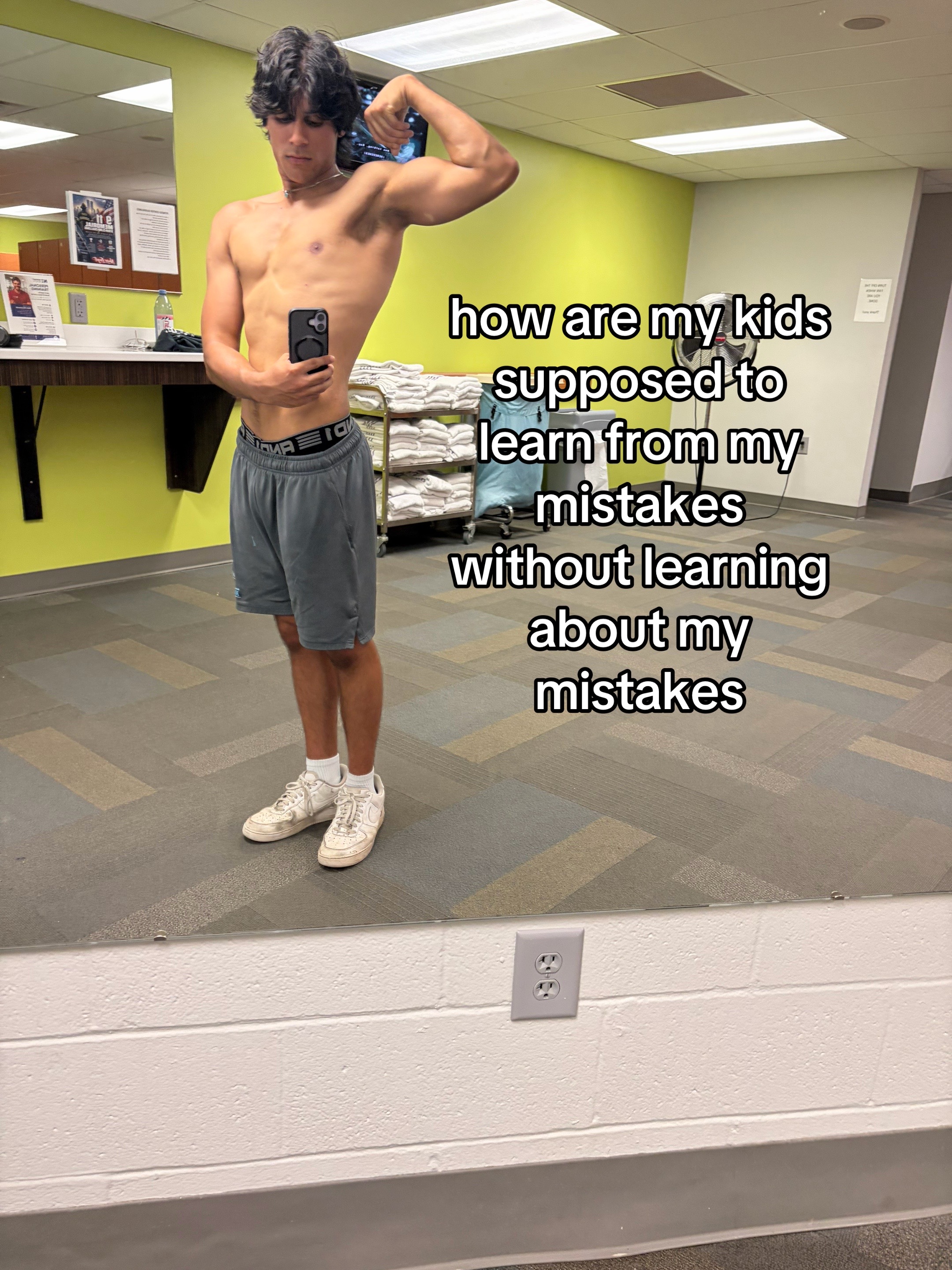 @Moncleezy