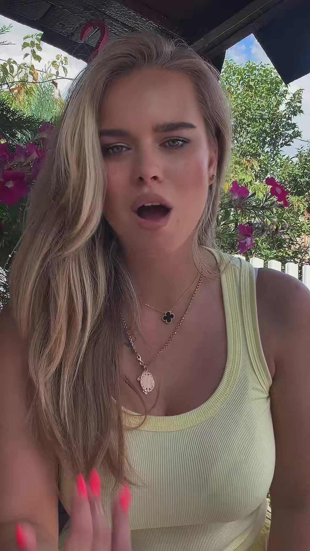 @🐣
