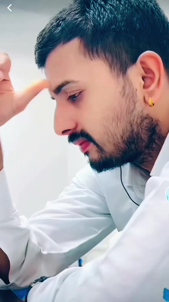 @RajBhattrai❤️😎