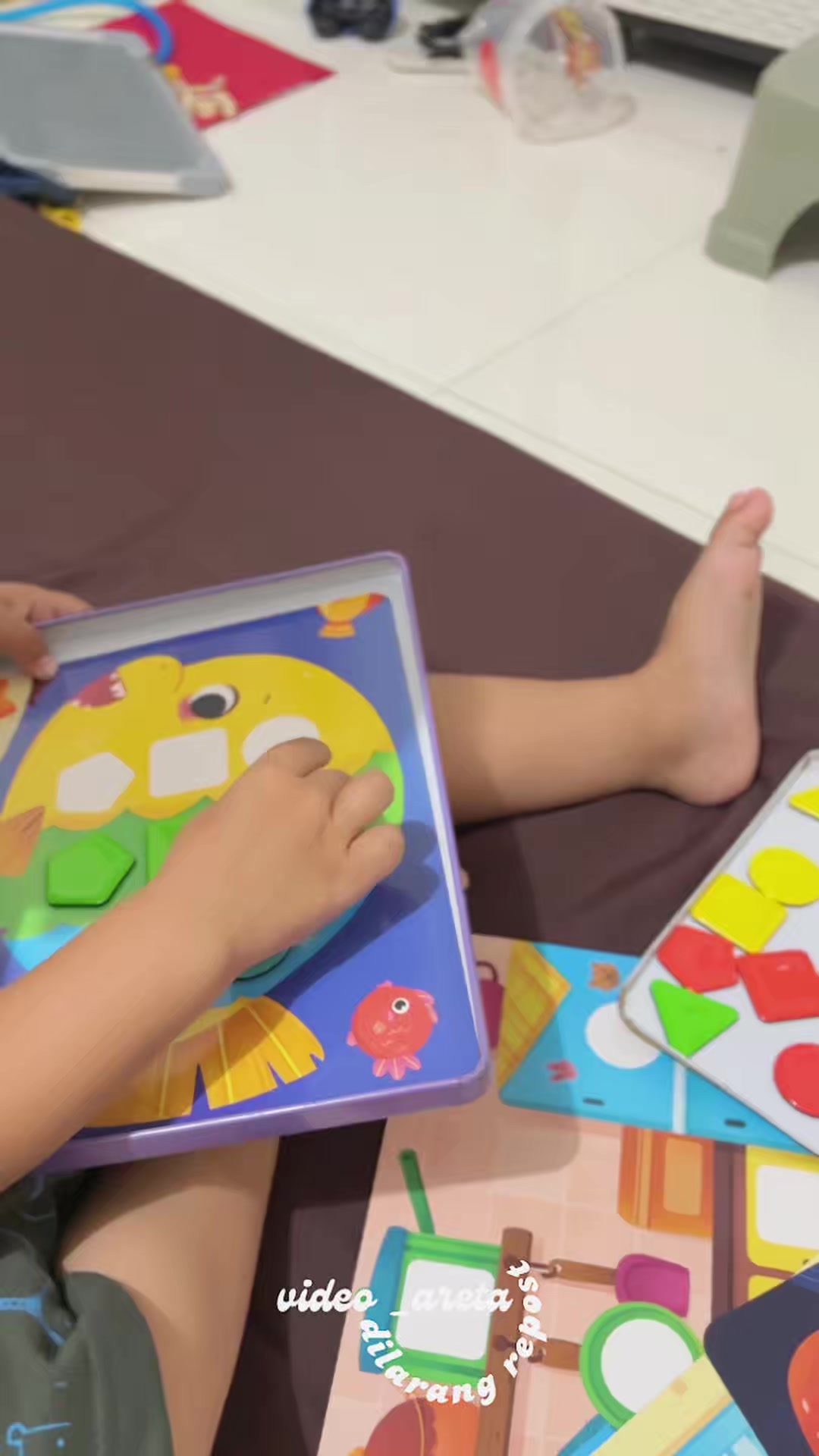@areta_