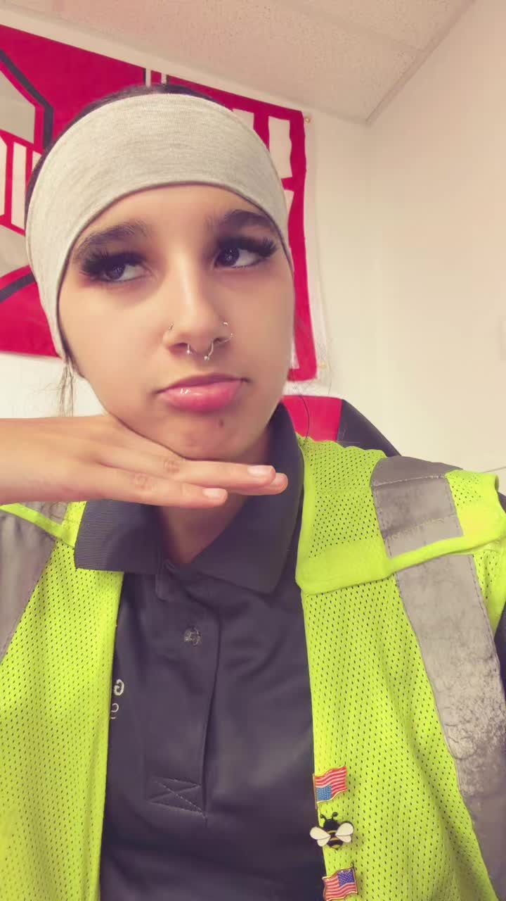 @👩🏽&zwj;❤️&zwj;💋&zwj;👨🏽