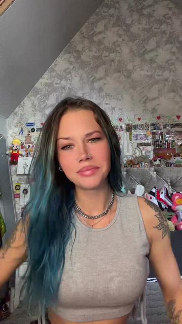 @Amber rose🌹
