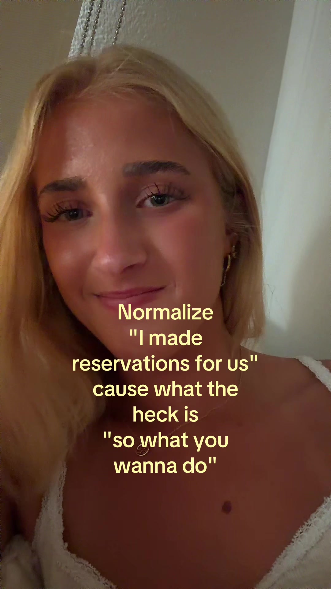 @theelliebarker