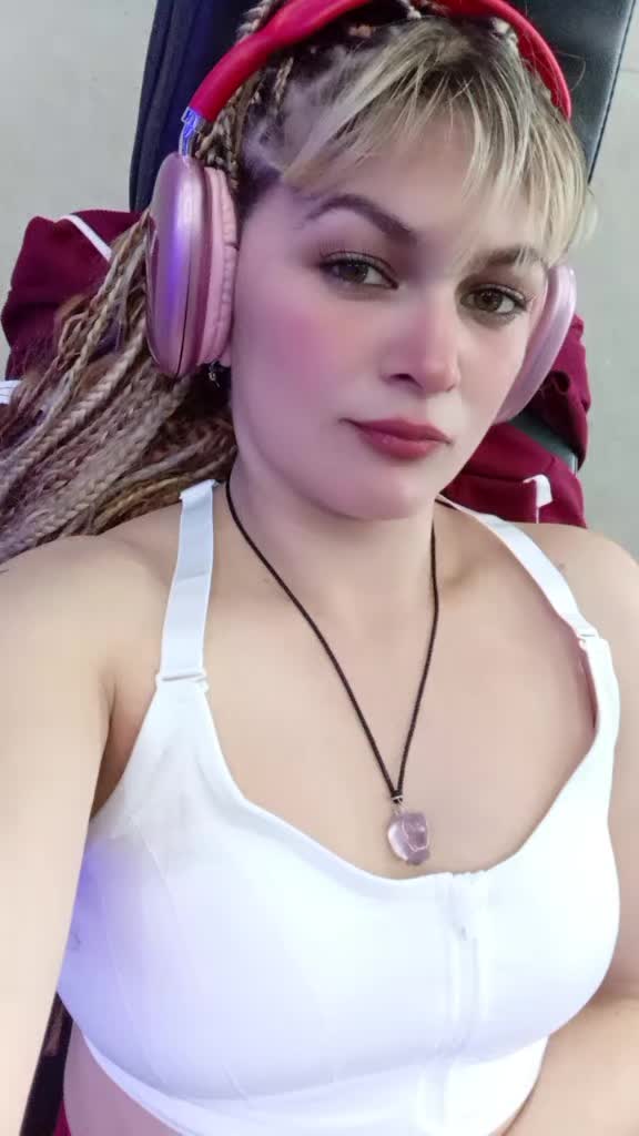 @La Leonita Mabel🙈