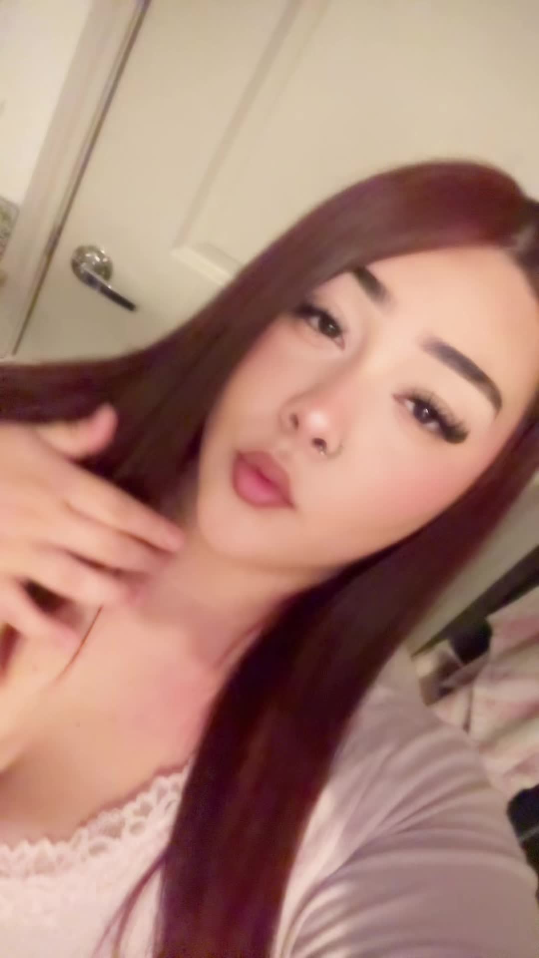 @xos.elly