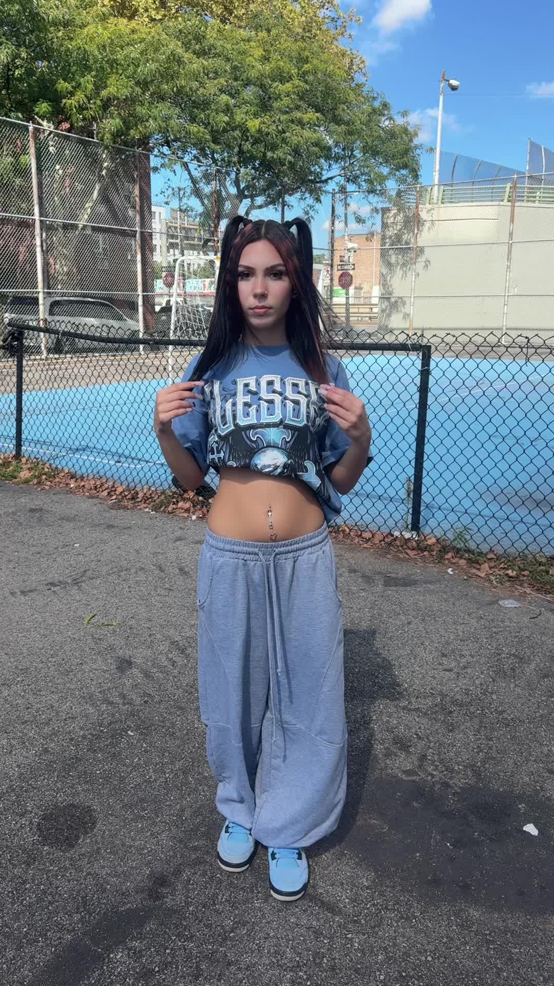 @qh0st1n