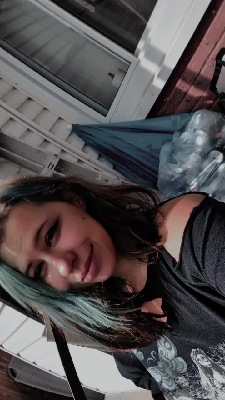 @buzzedqueen