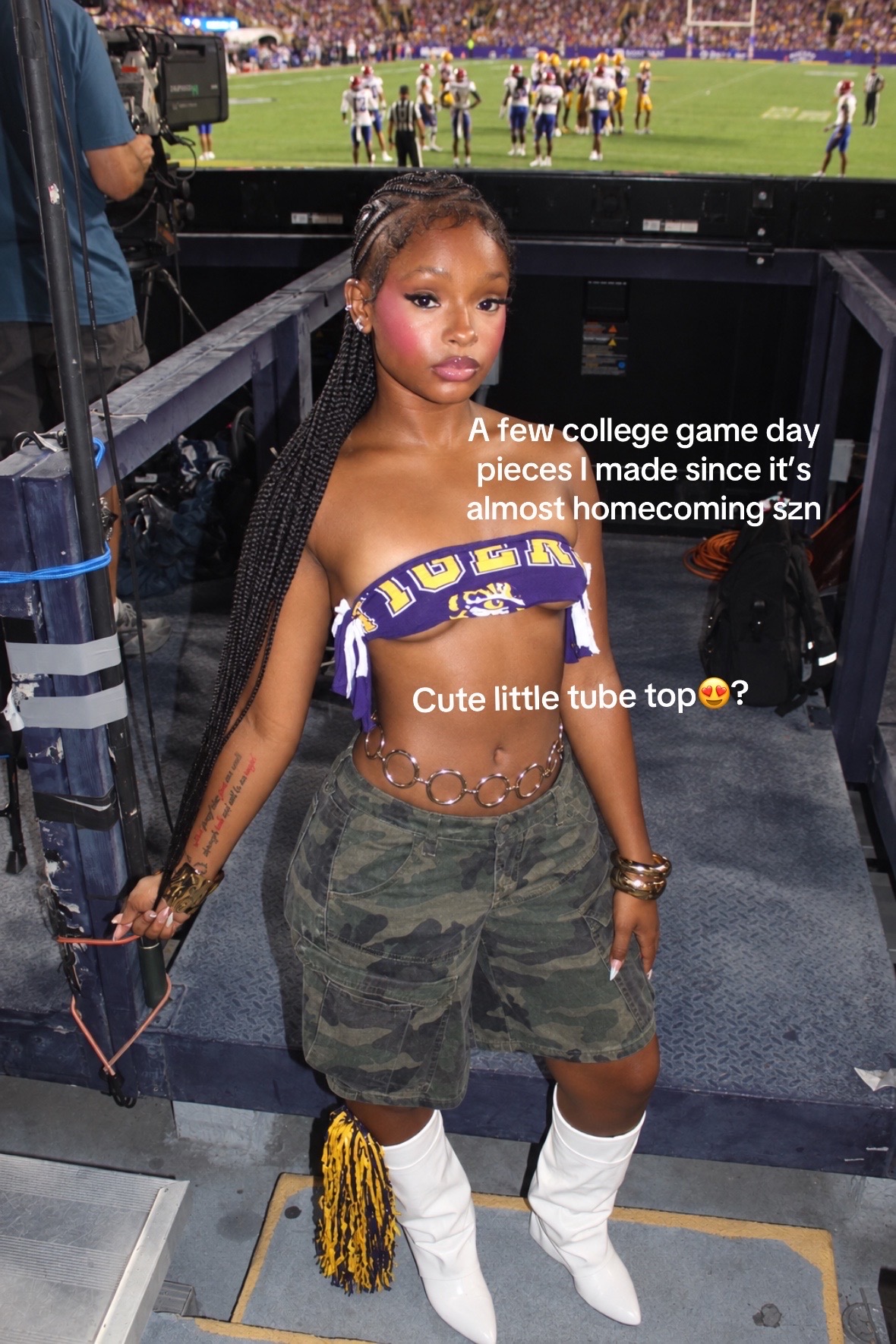 @THE ICONIC IT GIRL ✰