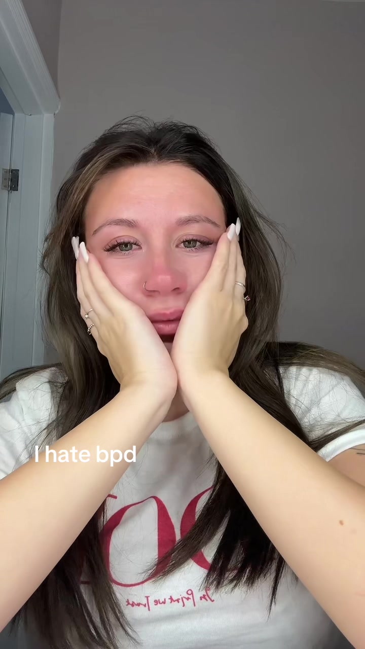 @ella x