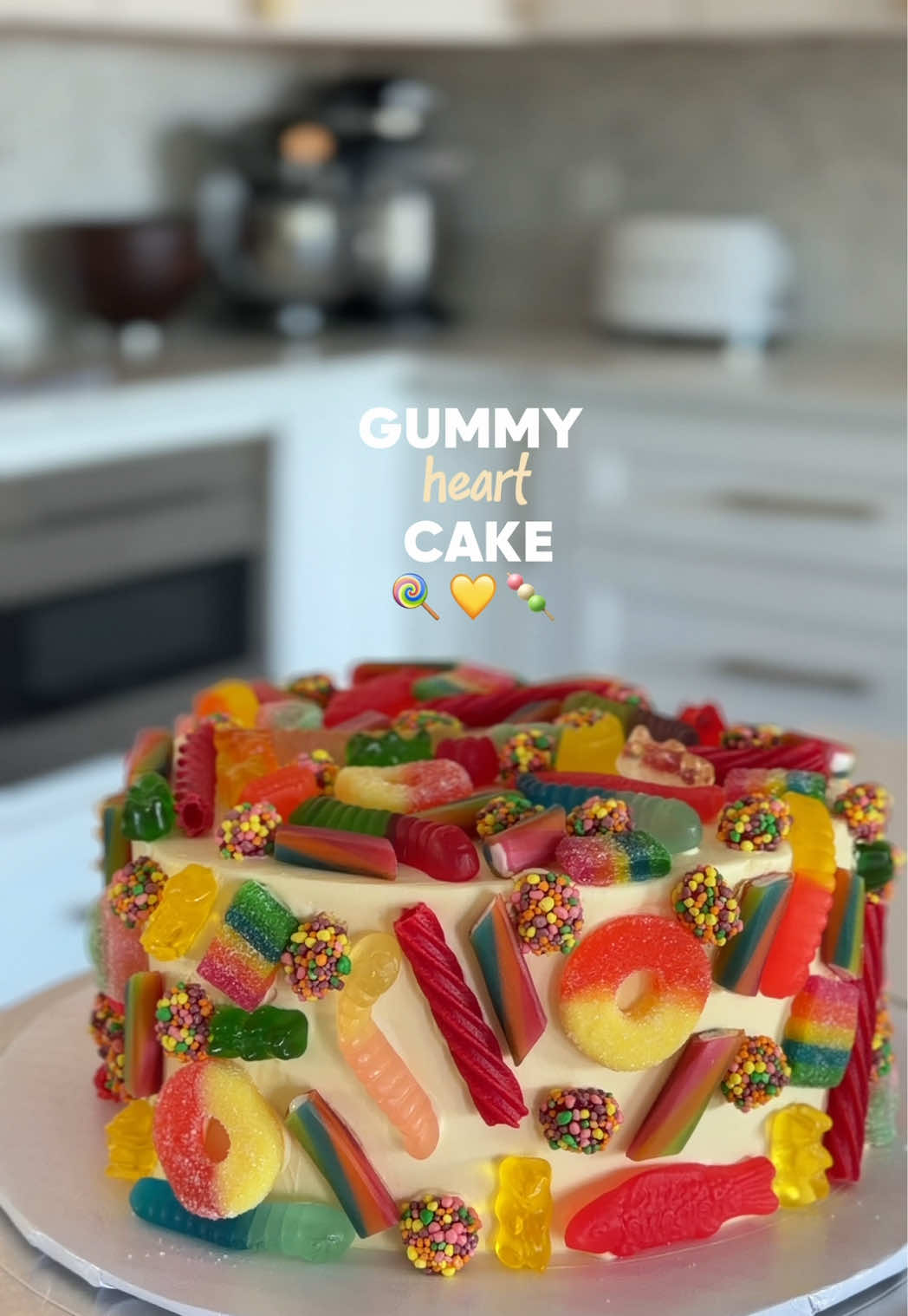 @Cake By Claudia
