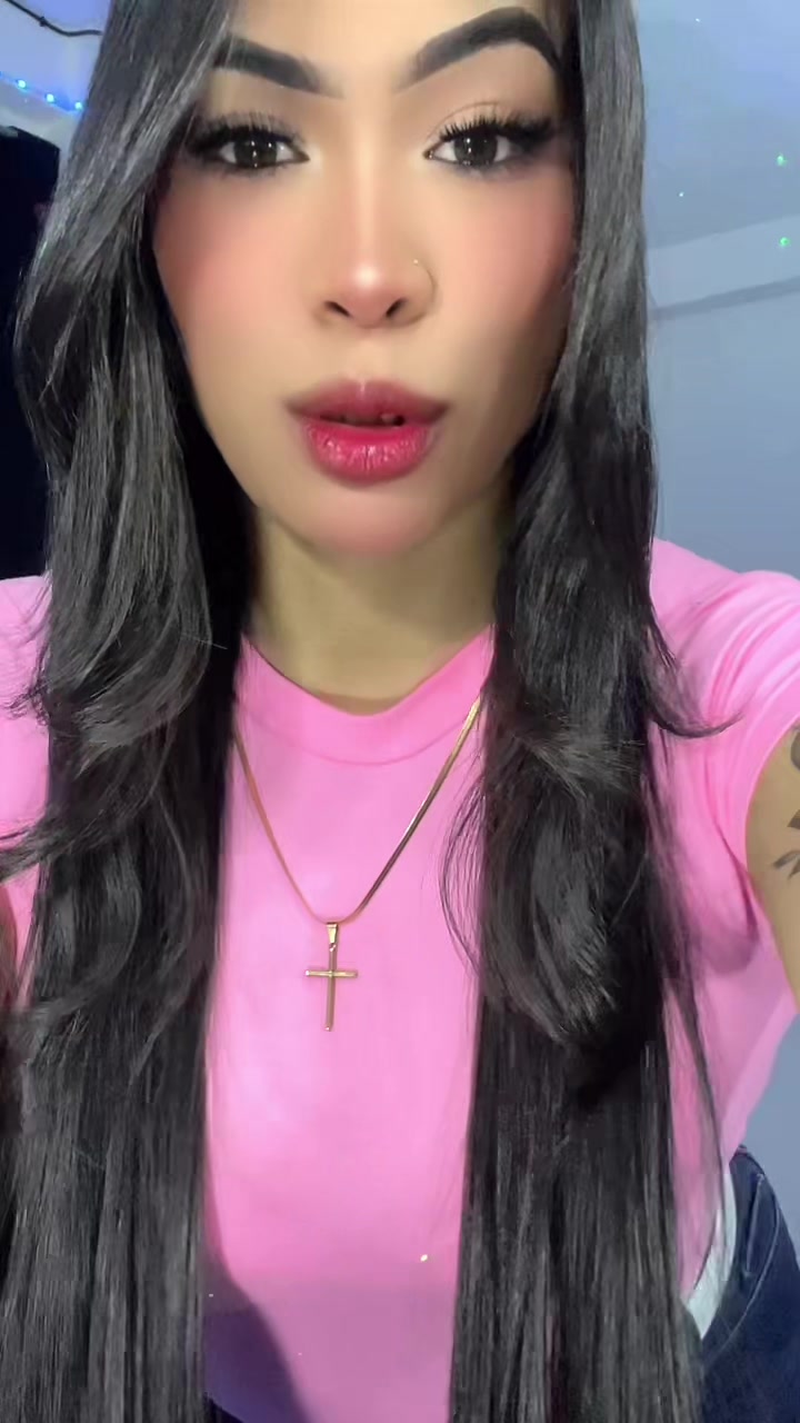@Stefany Bella👑💄