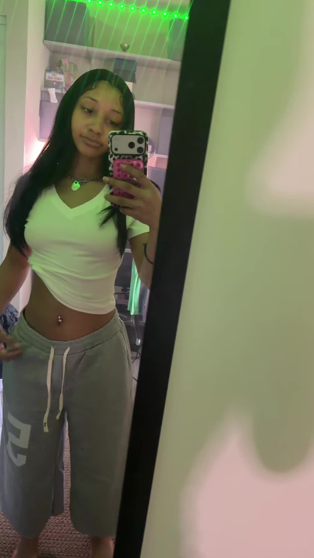 @liladanaee
