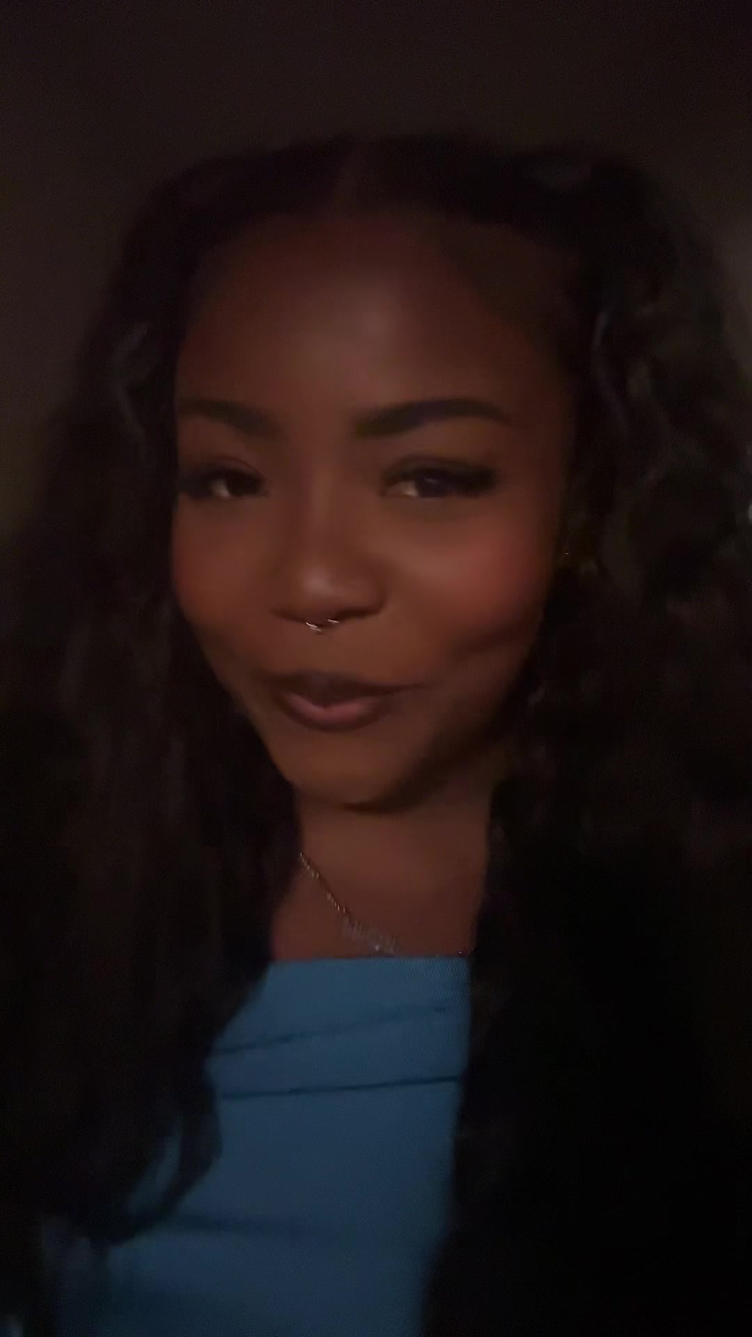 @Ari🌚