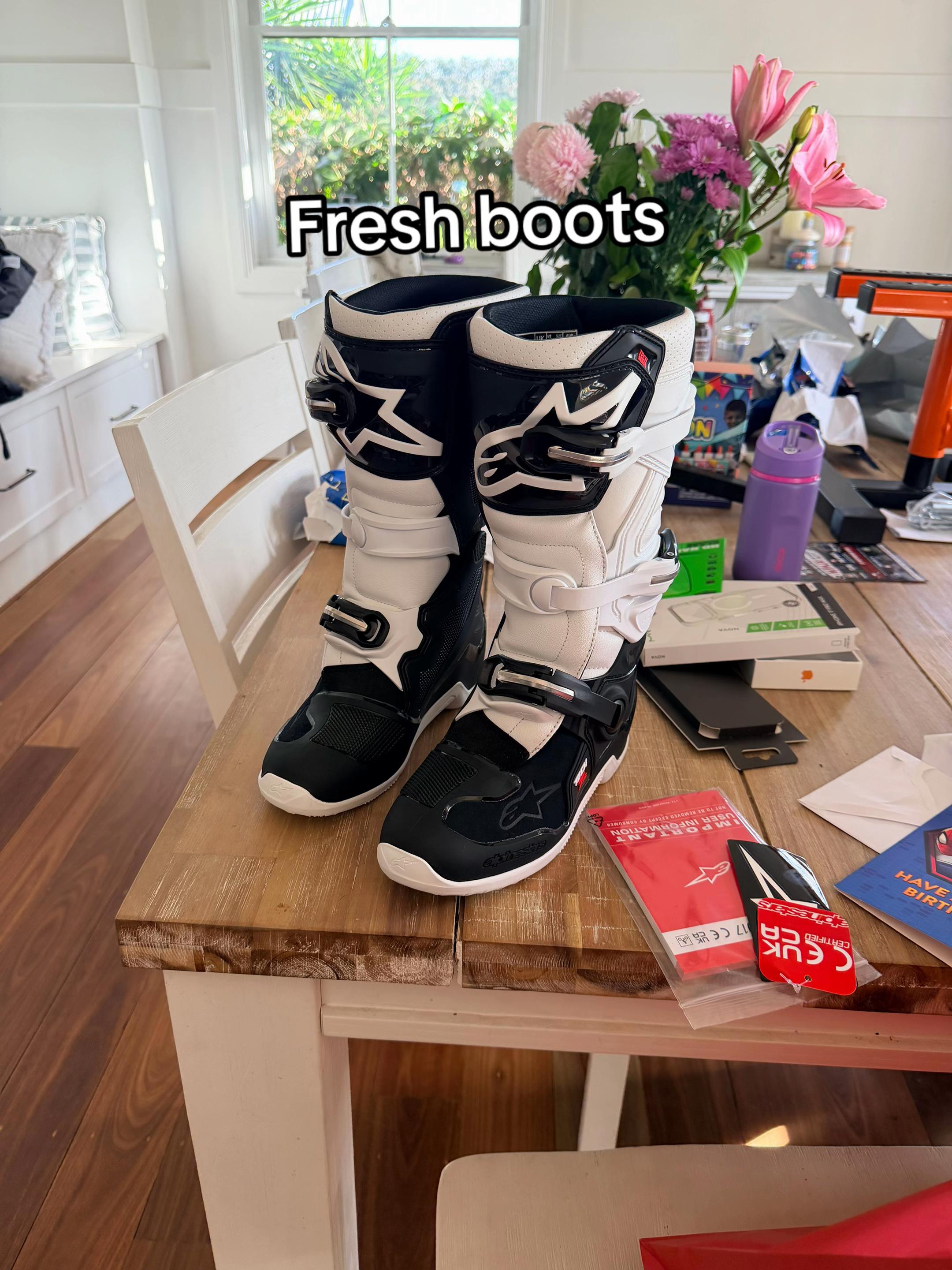 @6️⃣6️⃣𝐹𝓁𝒾𝓂𝓈