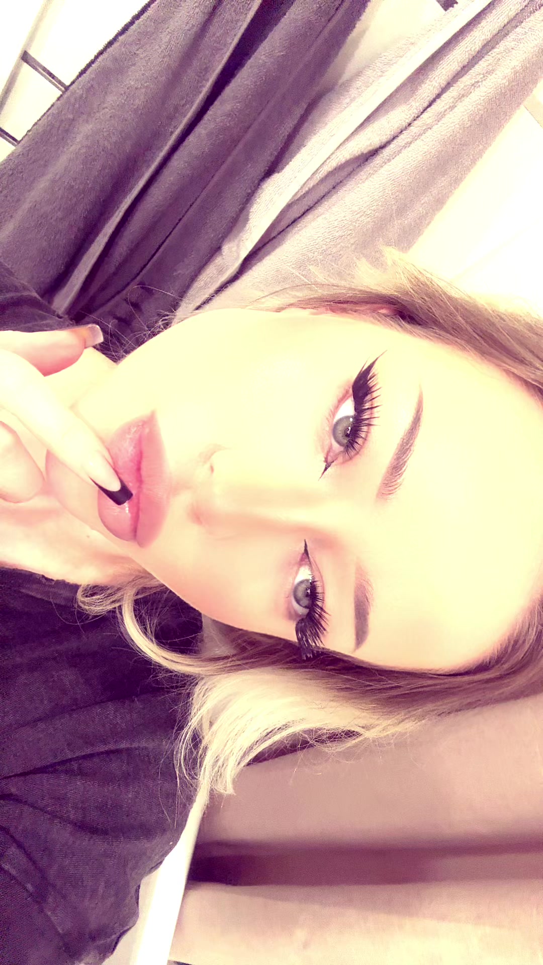 @Анастасия 💋