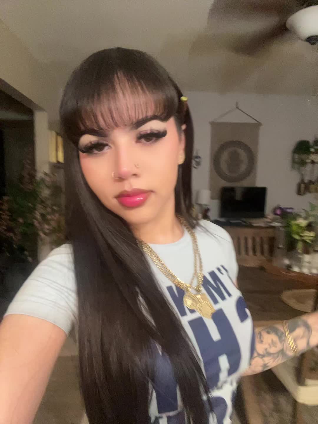 @♛