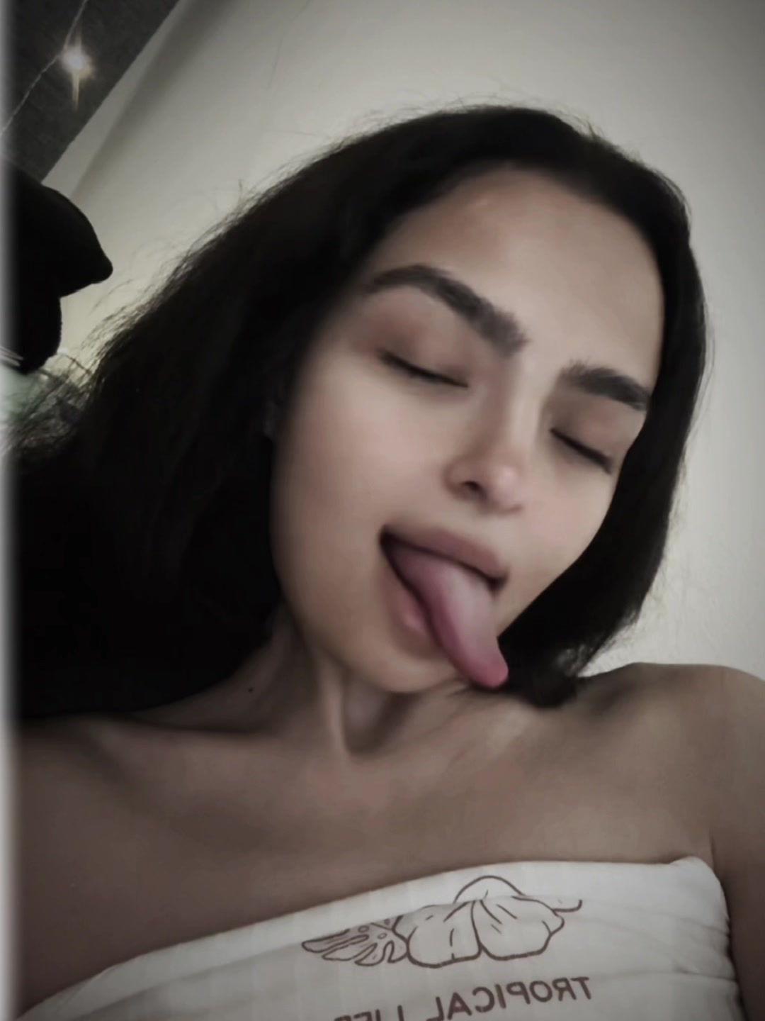 @Angelica_25