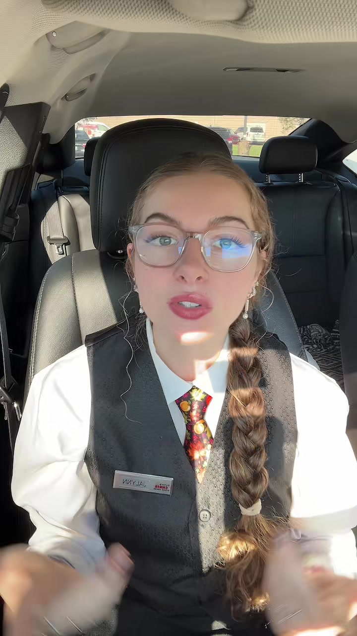 @Jalynn3.