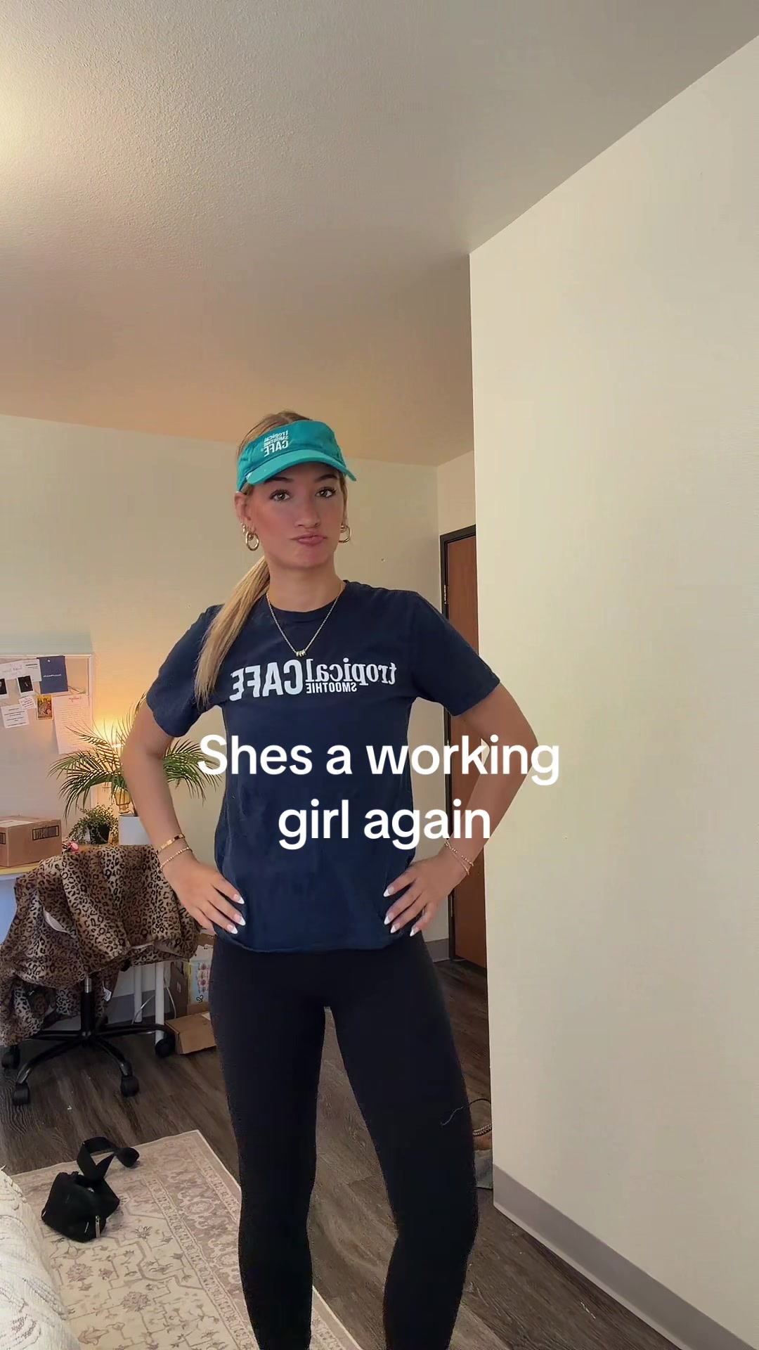 @caitlynnavery