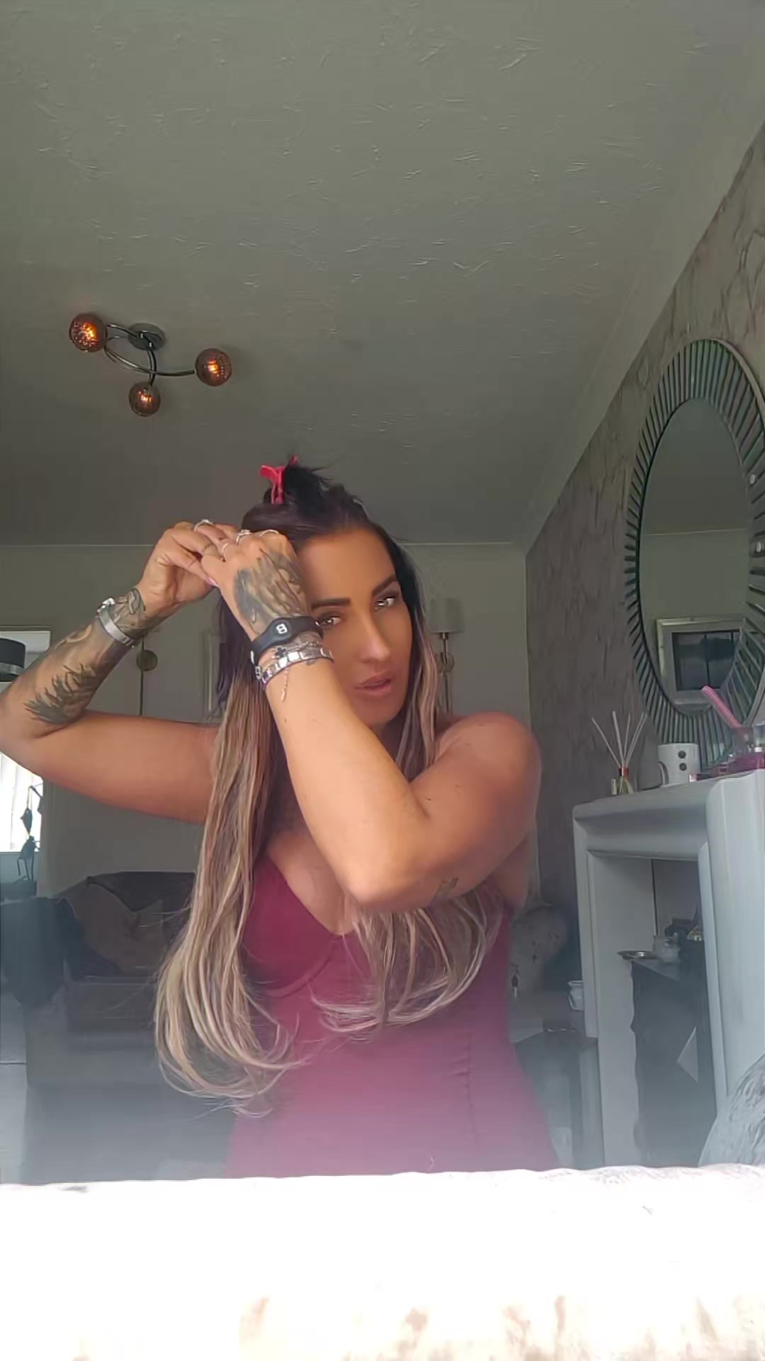 @sarah wake 💋