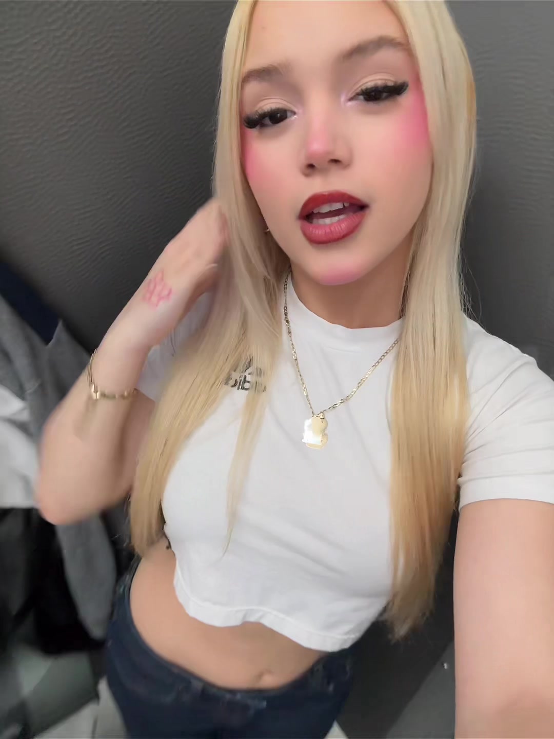 @𝐋𝐈𝐙𝐙𝐈𝐄