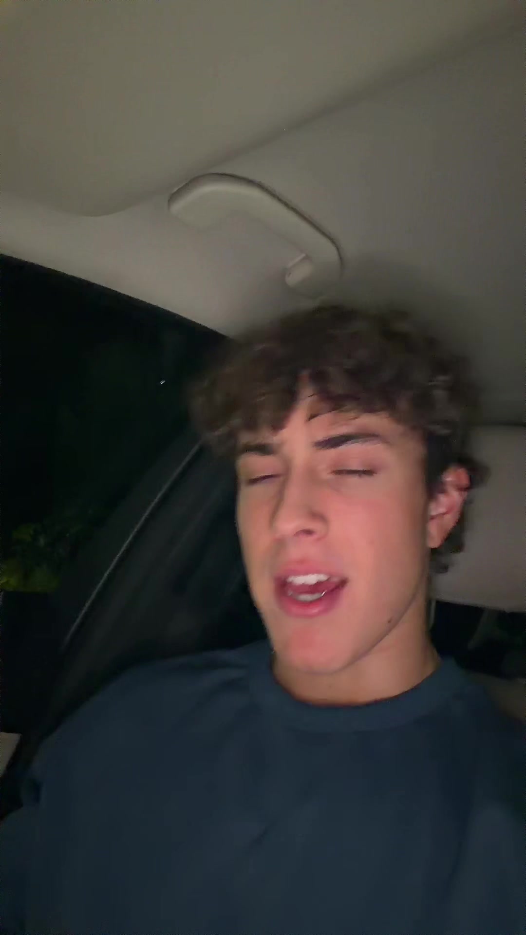 @Nicco